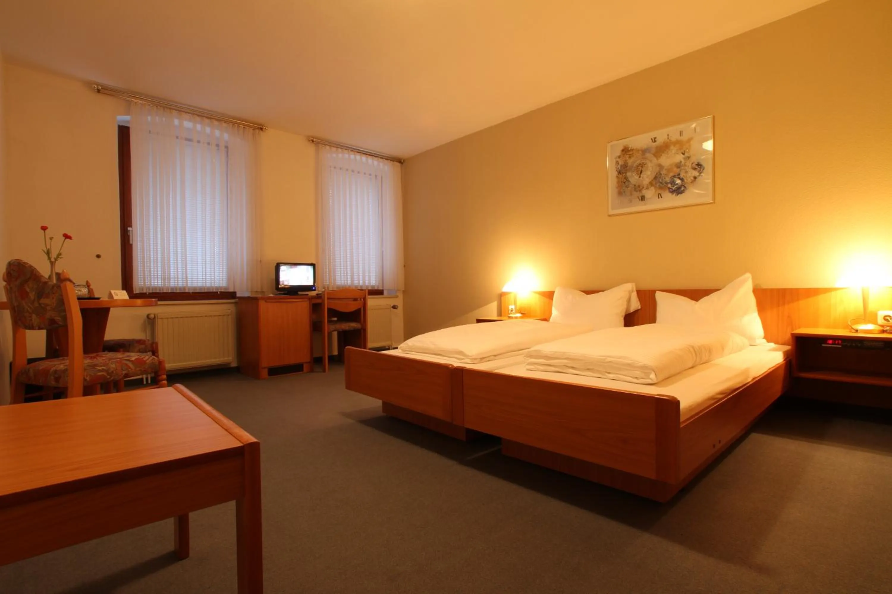 Photo of the whole room, Bed in Hotel Weisse Taube