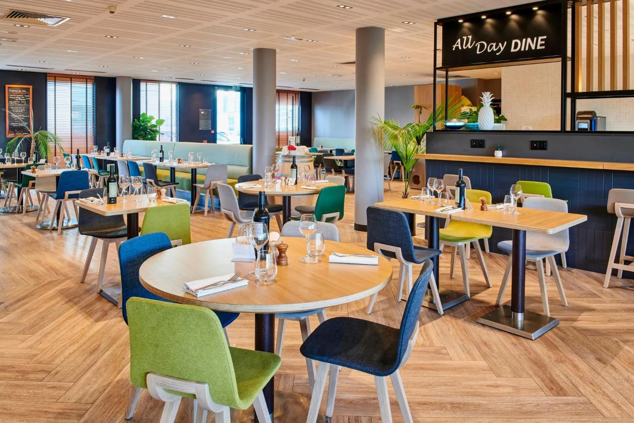 Restaurant/places to eat in Holiday Inn Bordeaux Sud - Pessac by IHG