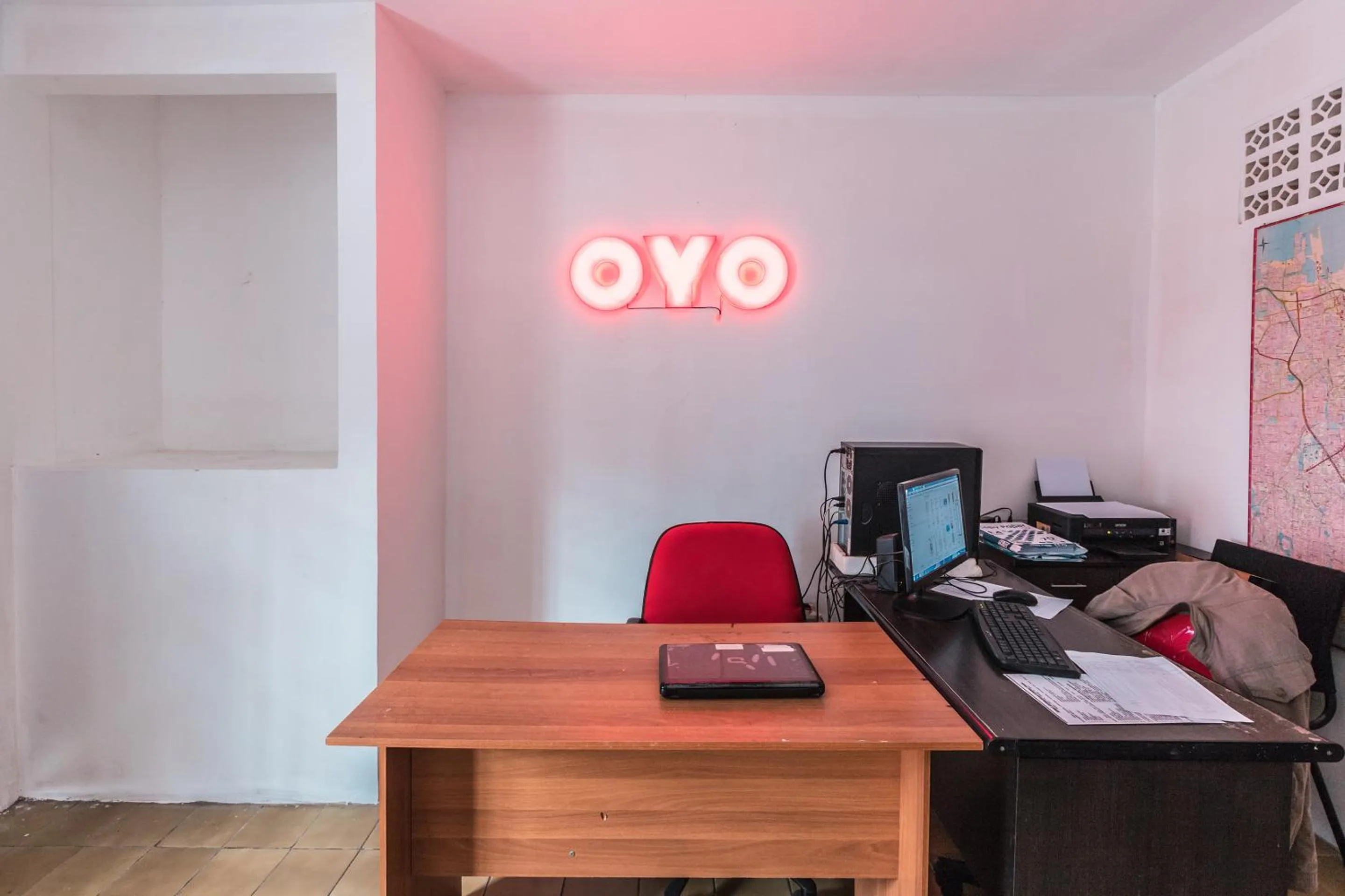 Lobby or reception in OYO 947 Angel Home Stay Syariah Near Atrium Pondok Gede, Museum Monumen Pancasila, Taman Mini