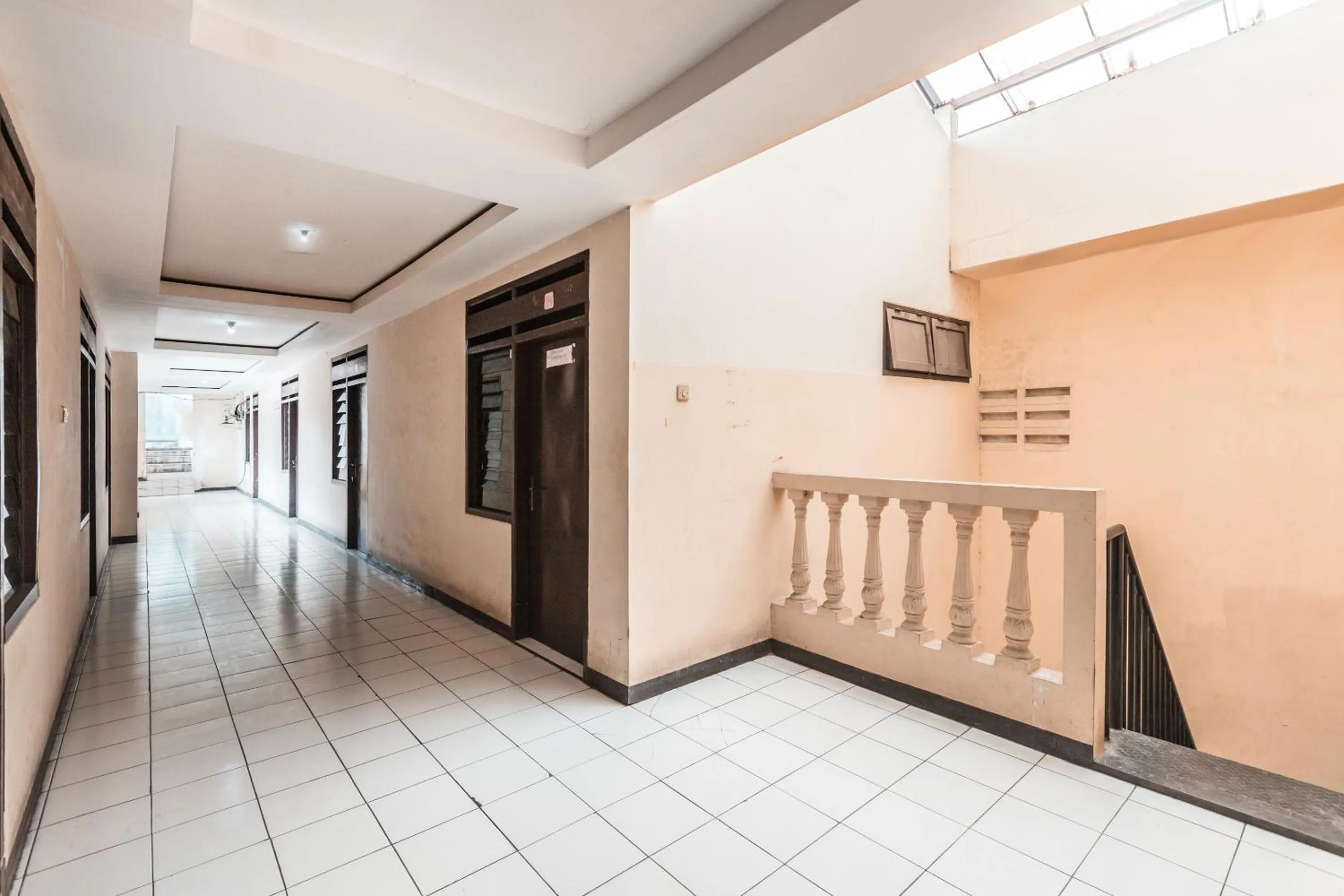 Lobby or reception in OYO 947 Angel Home Stay Syariah Near Atrium Pondok Gede, Museum Monumen Pancasila, Taman Mini