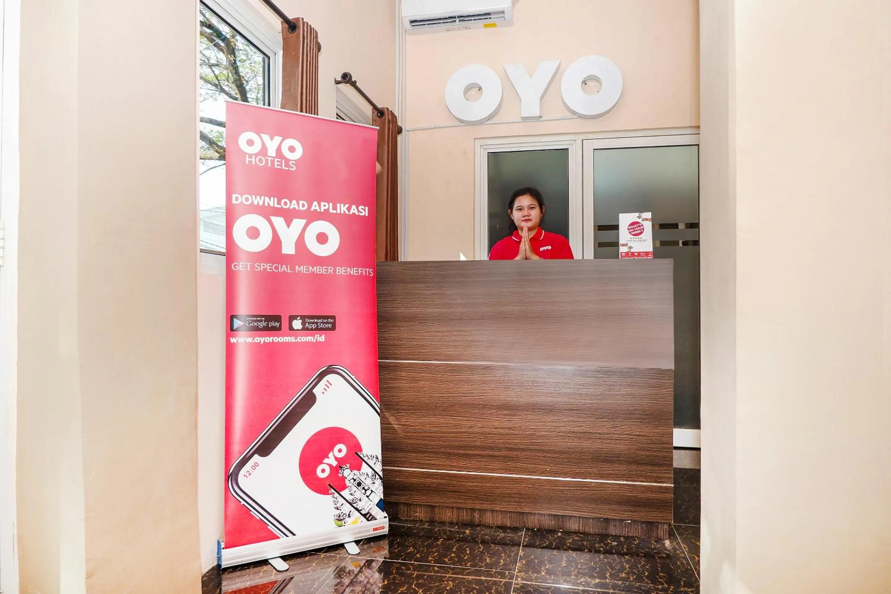 Lobby or reception in Hotel O Candi Residence