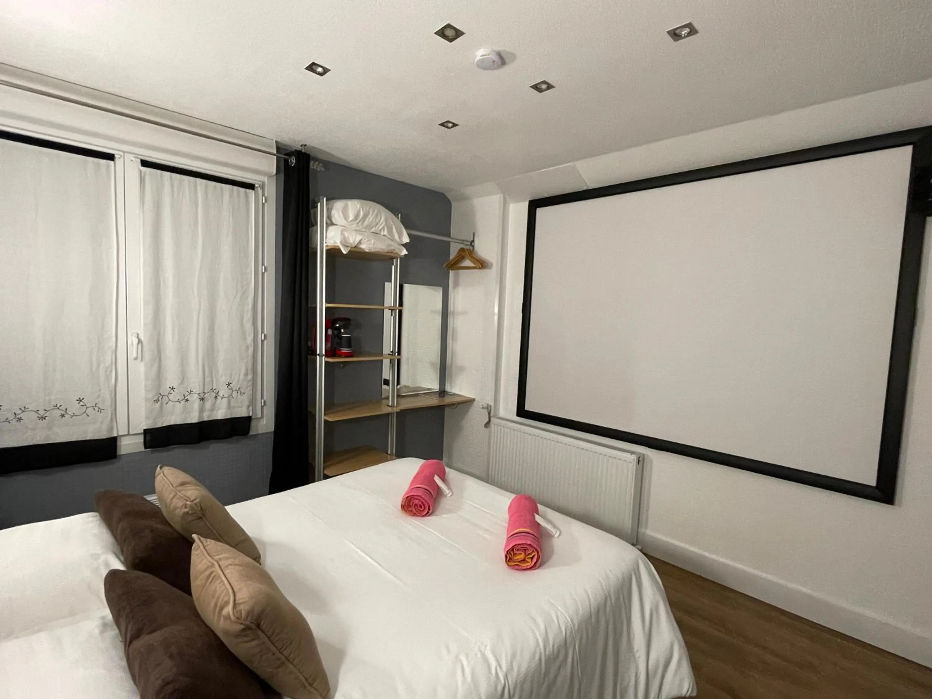 Superior Double Room in Hôtel et Appart 'hôtel Chez Gino ETAPLES-Le Touquet