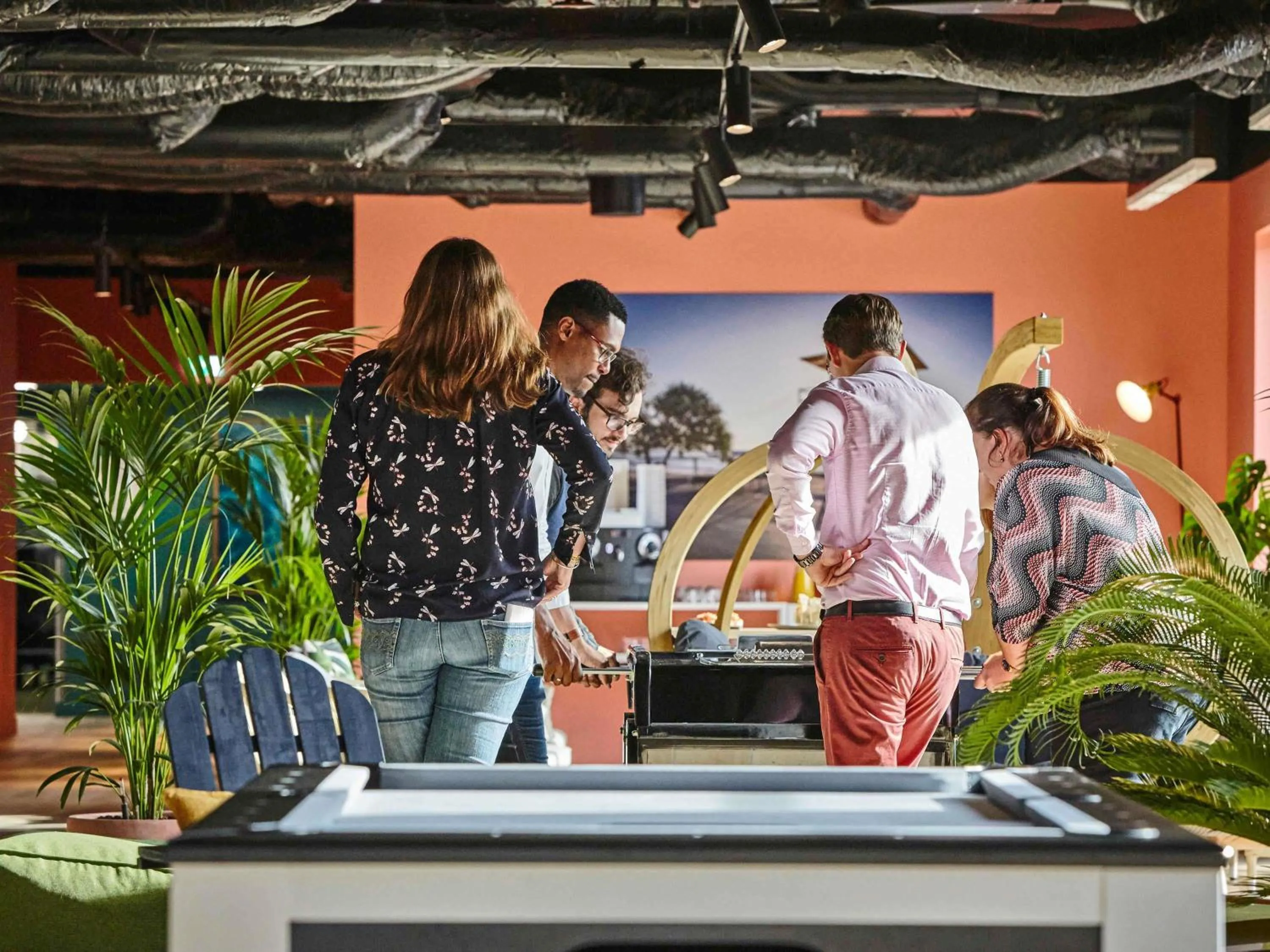 Lounge or bar in Mercure Paris Orly Airport