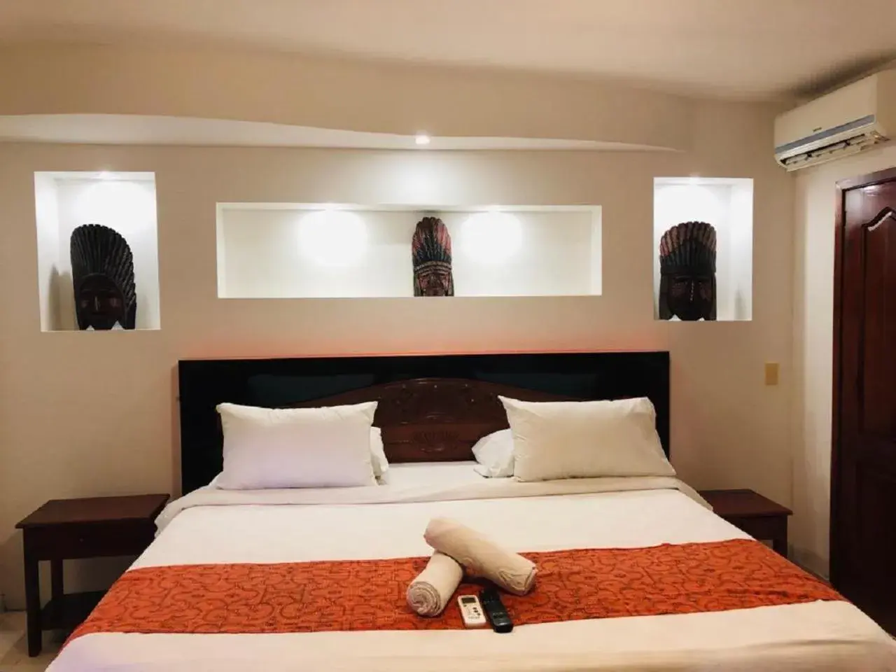 Budget Single Room in Hotel Yurupary AMAZONAS Budget Single Room in Hotel Yurupary AMAZONAS