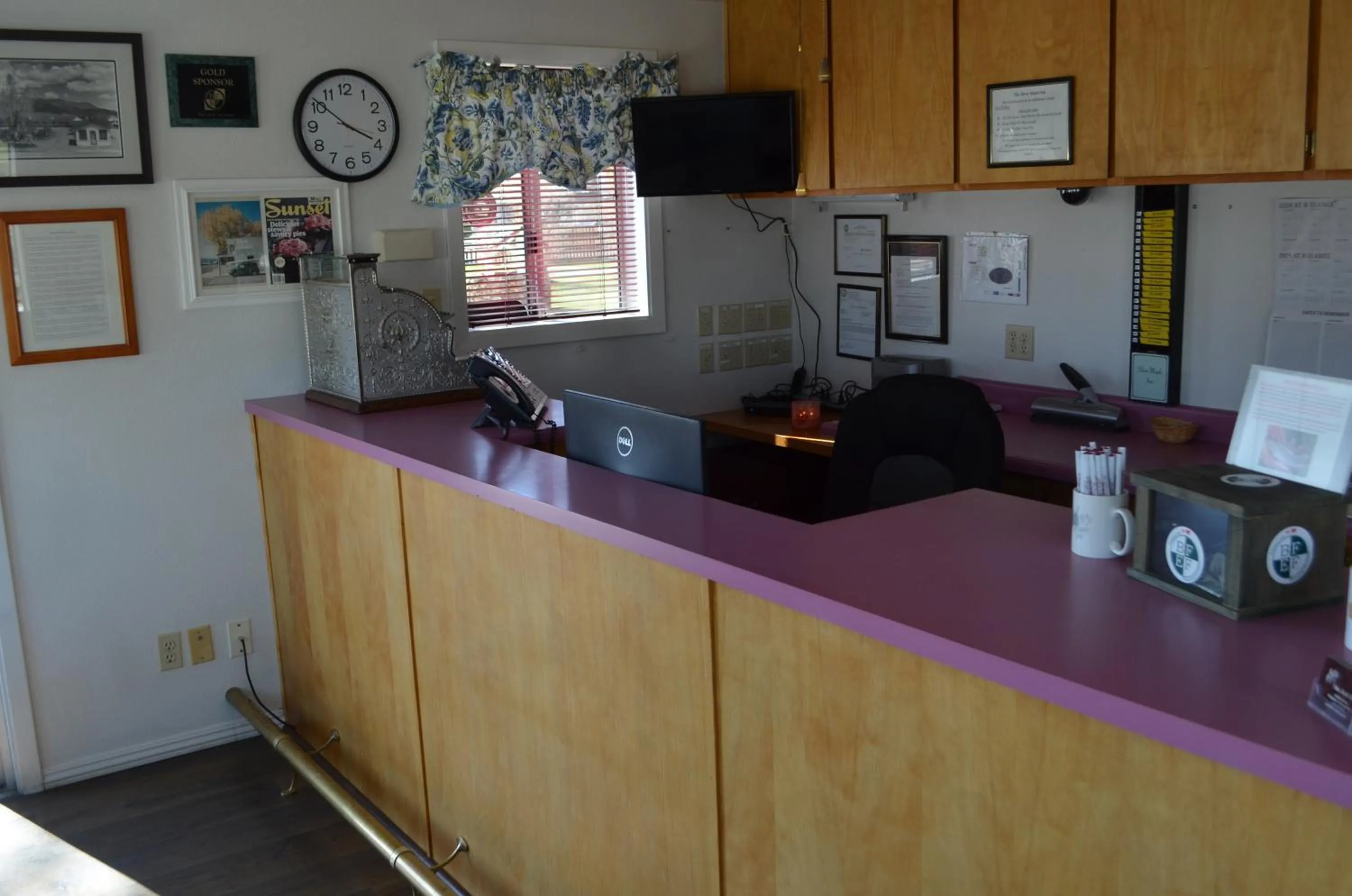 Lobby or reception in Silver Maple Inn