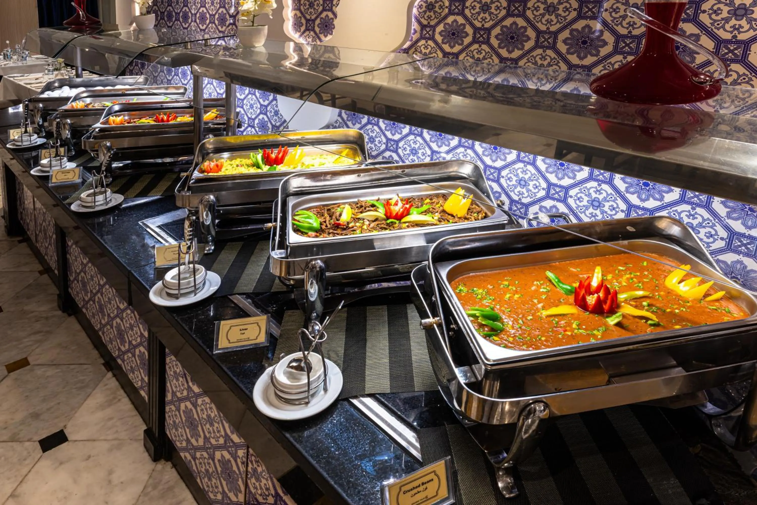 Breakfast in Golden Tulip Al Shakreen