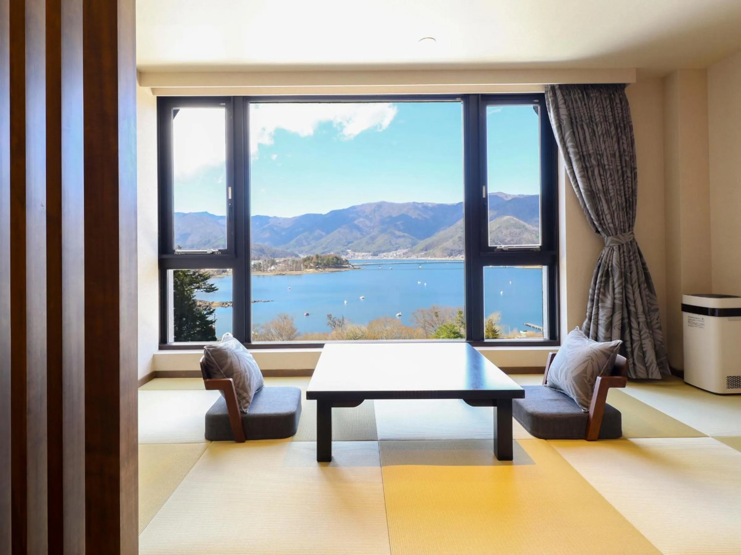 Natural landscape in Rakuyu