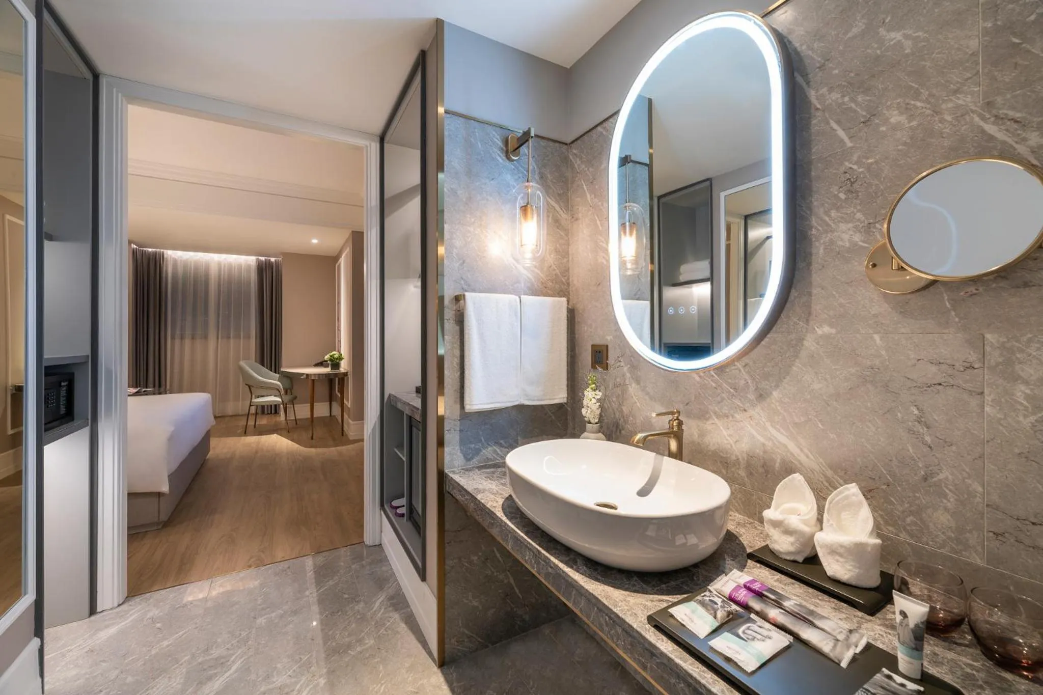 Other, Bed in Mercure Shanghai Hongqiao Central