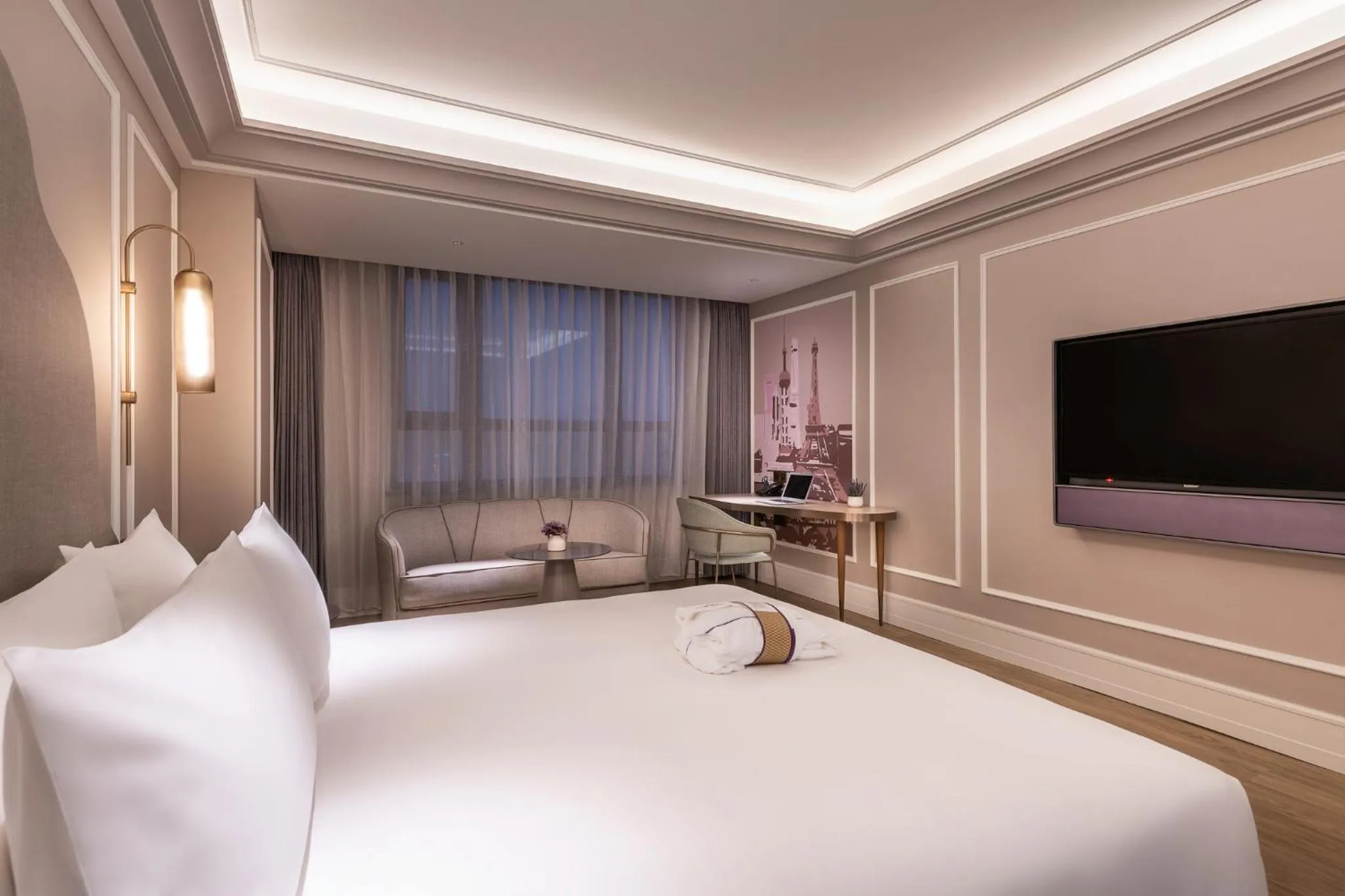 Decorative detail, Bed in Mercure Shanghai Hongqiao Central