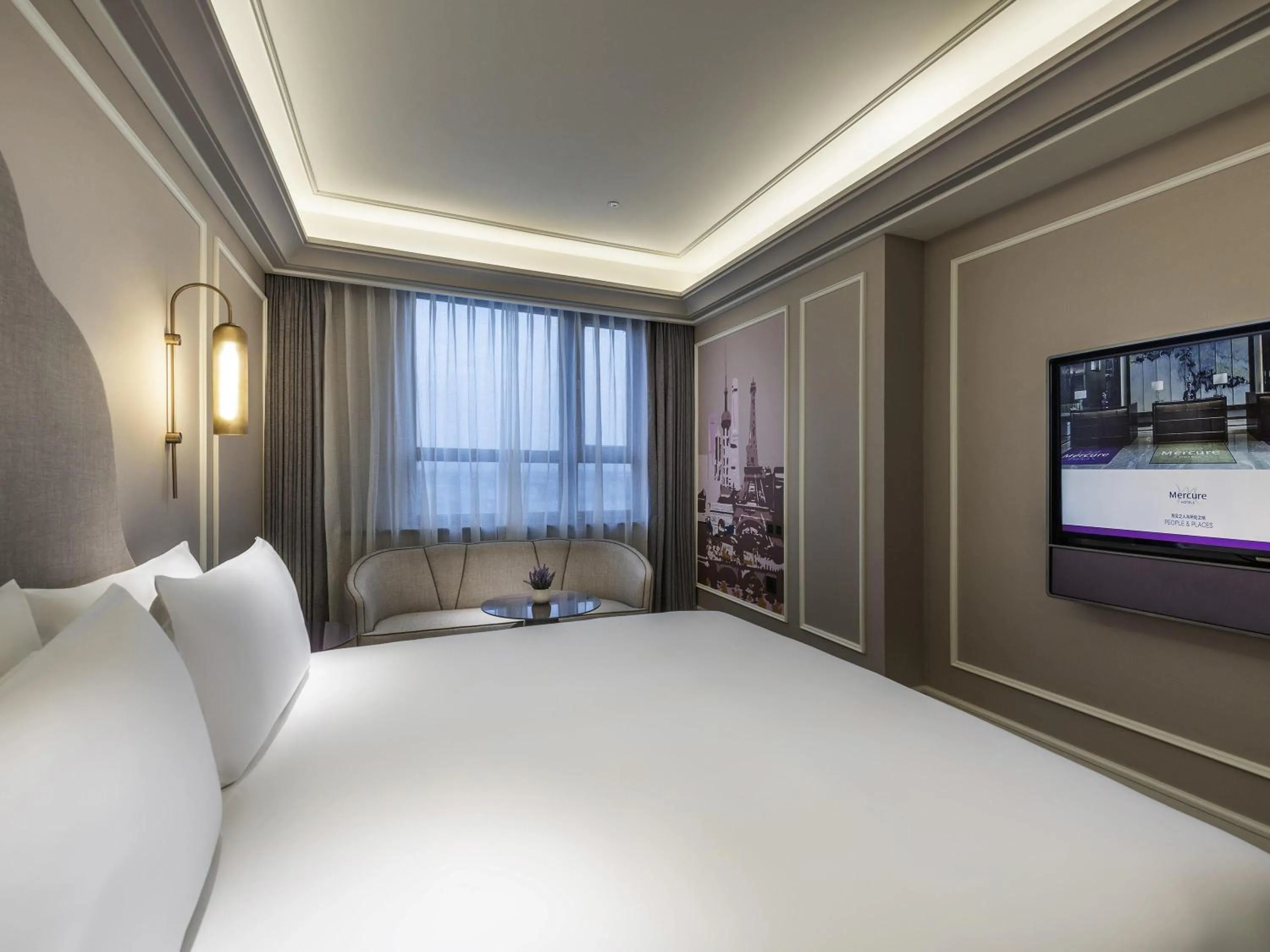 Bedroom, Bed in Mercure Shanghai Hongqiao Central
