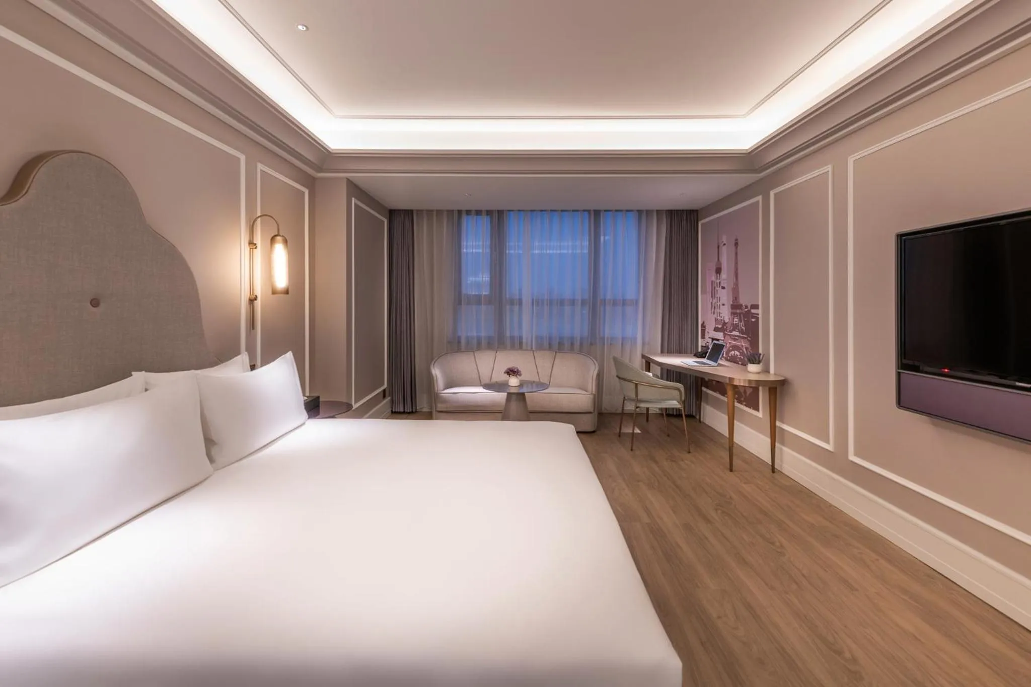 Decorative detail, Bed in Mercure Shanghai Hongqiao Central
