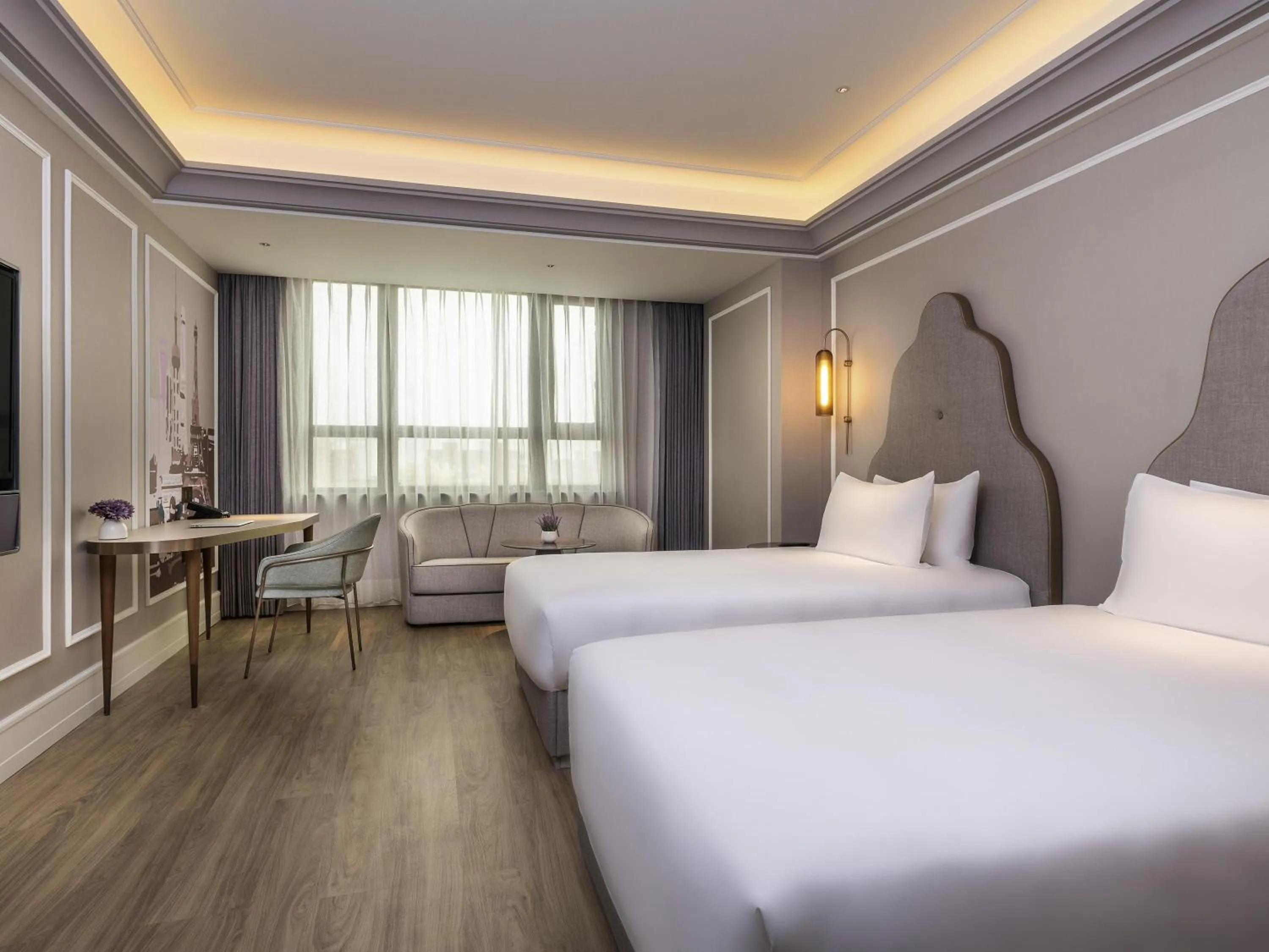 Bedroom, Bed in Mercure Shanghai Hongqiao Central