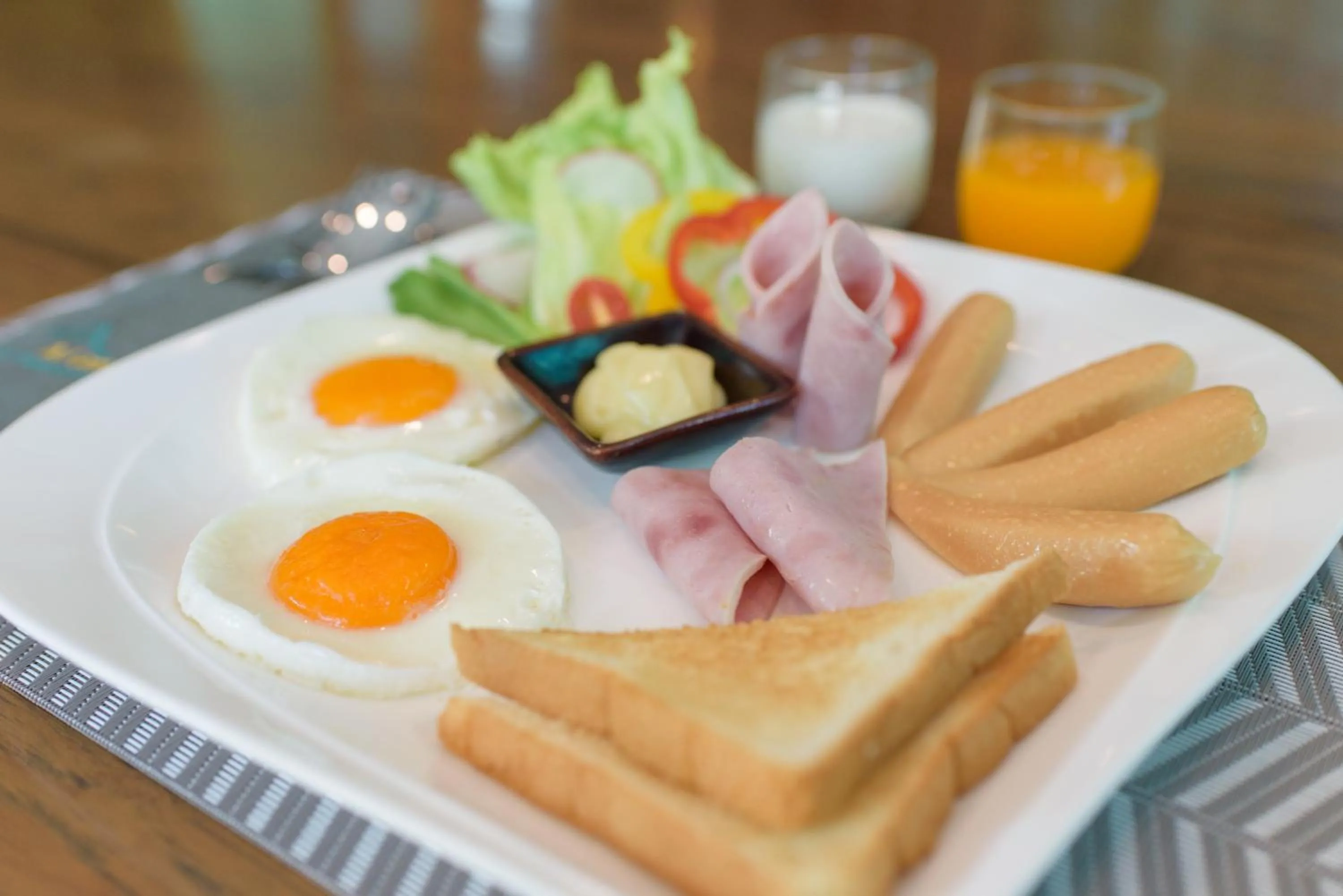 Food and drinks in Green Residence Ayutthaya - SHA Certified