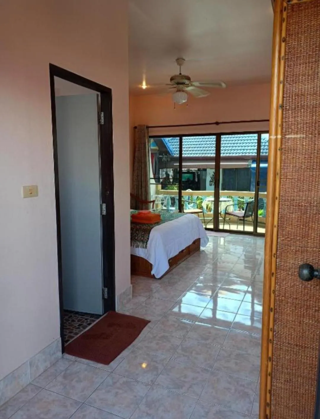 Bed in Patong Sunbeach Mansion