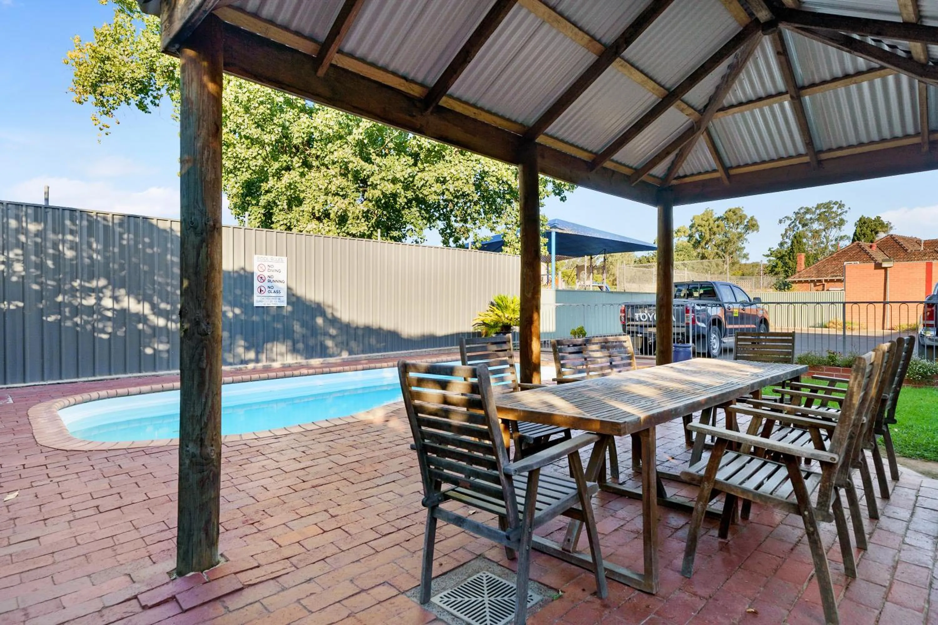 BBQ facilities in City Reach Motel