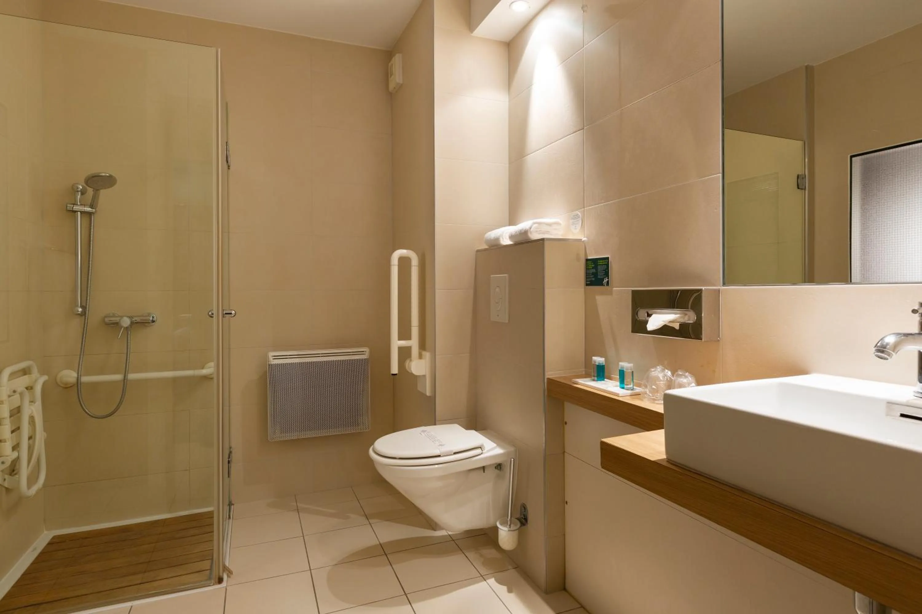 Photo of the whole room in Holiday Inn - Strasbourg - Nord by IHG