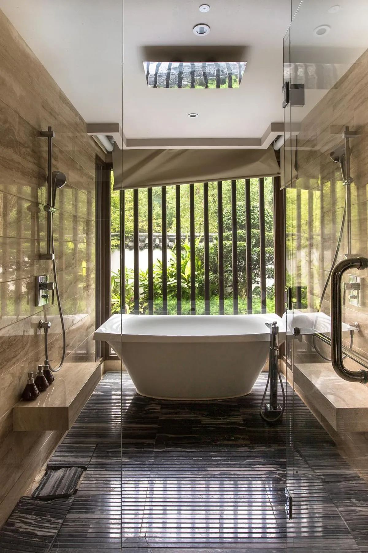 Bathroom in Banyan Tree Chongqing Beibei