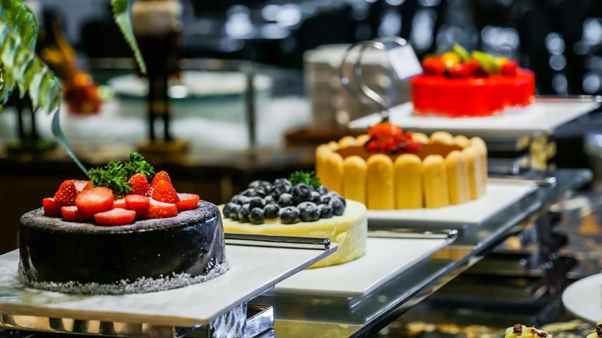 Restaurant/places to eat in Crowne Plaza Zhenjiang by IHG