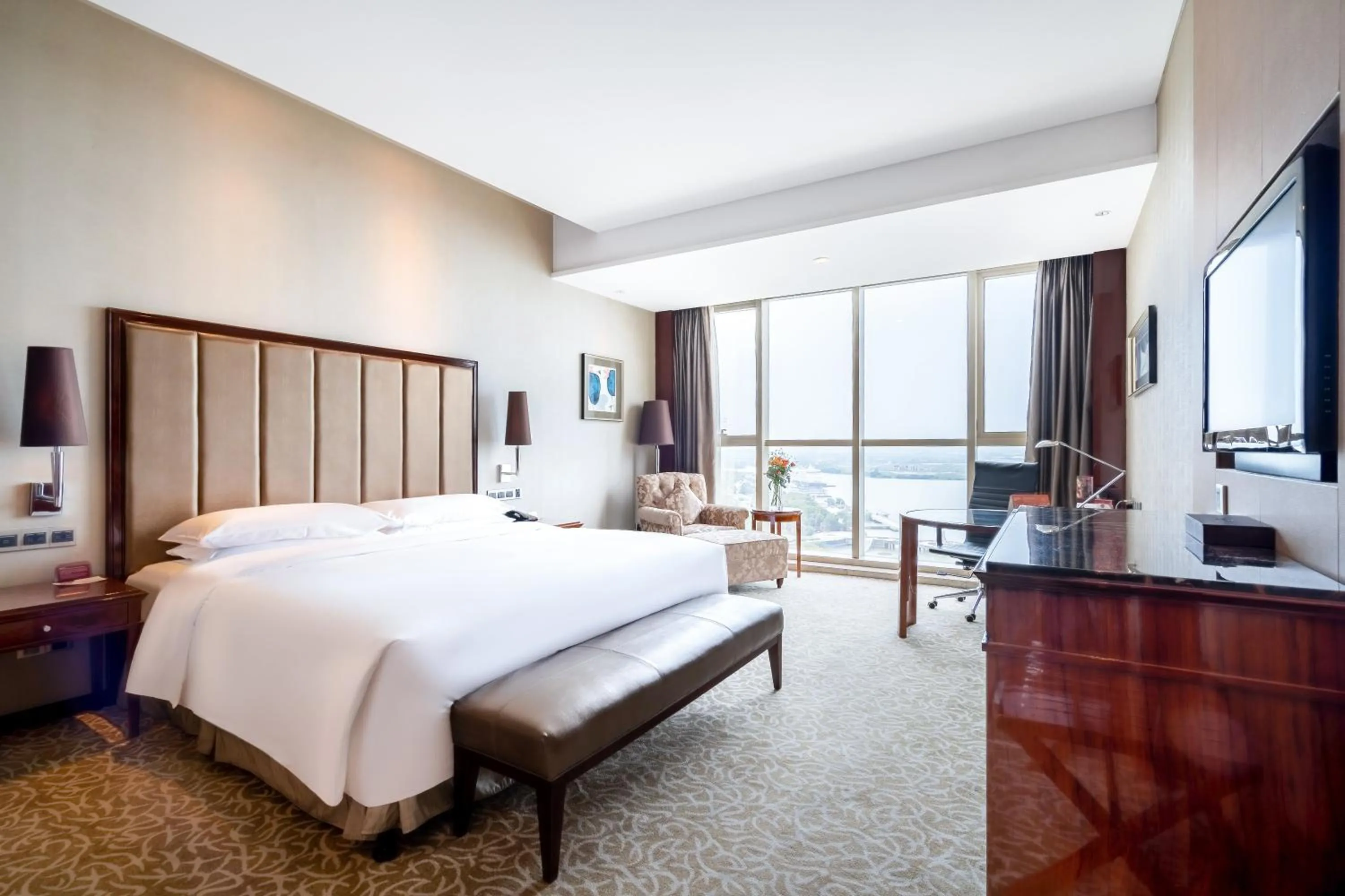 View (from property/room), Bed in Crowne Plaza Zhenjiang by IHG