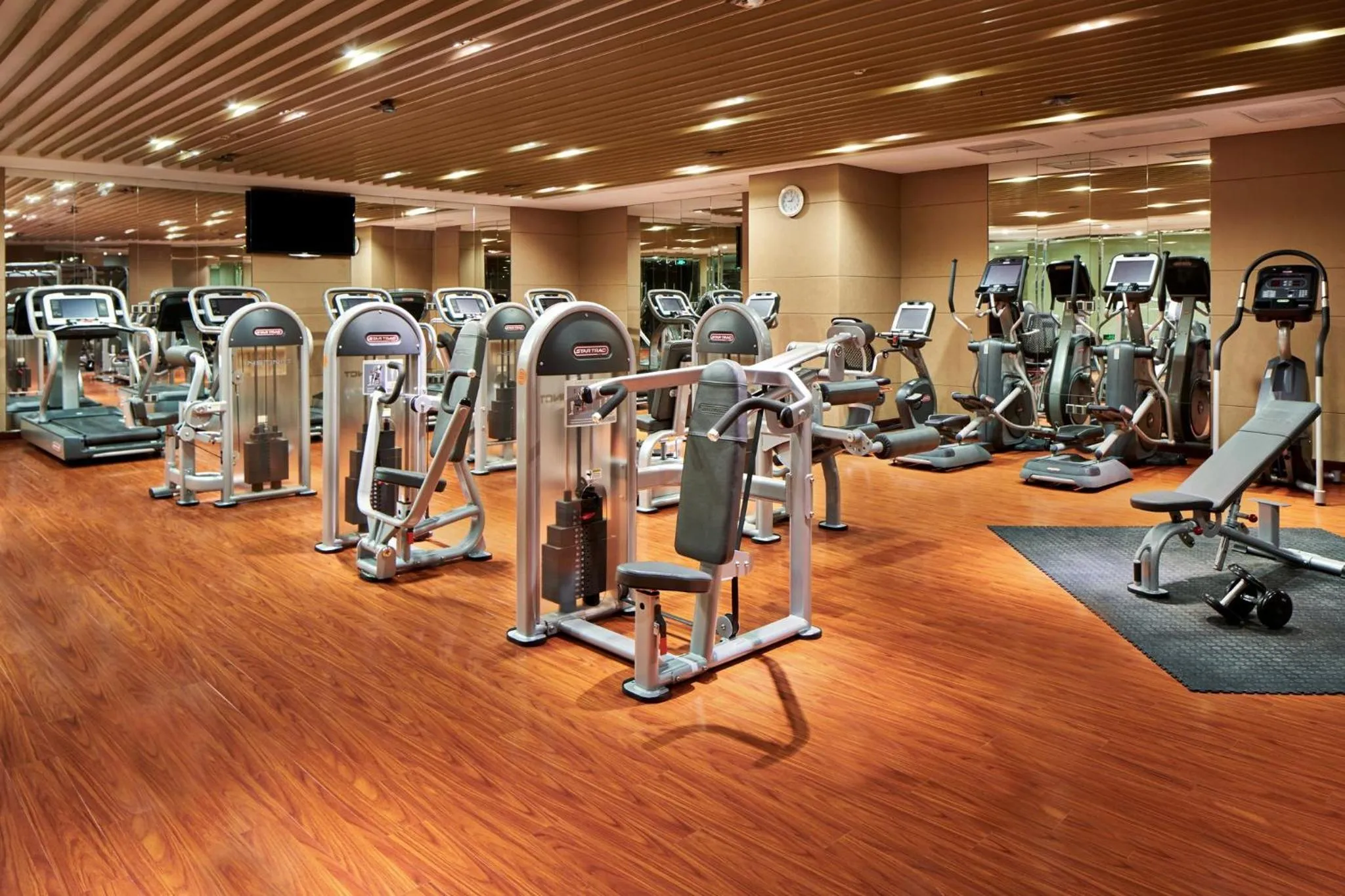 Fitness centre/facilities in Crowne Plaza Zhenjiang by IHG