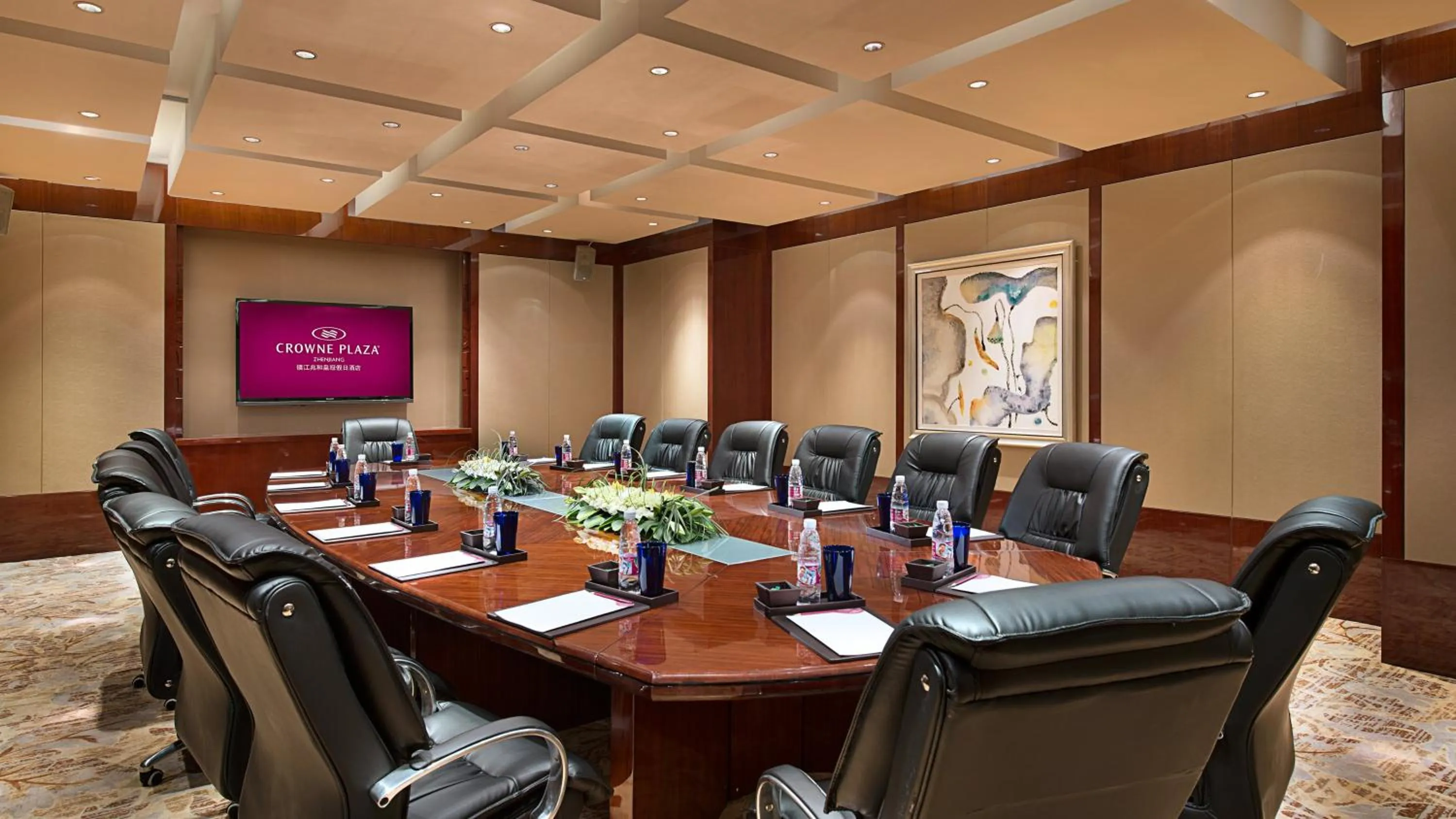 Meeting/conference room in Crowne Plaza Zhenjiang by IHG