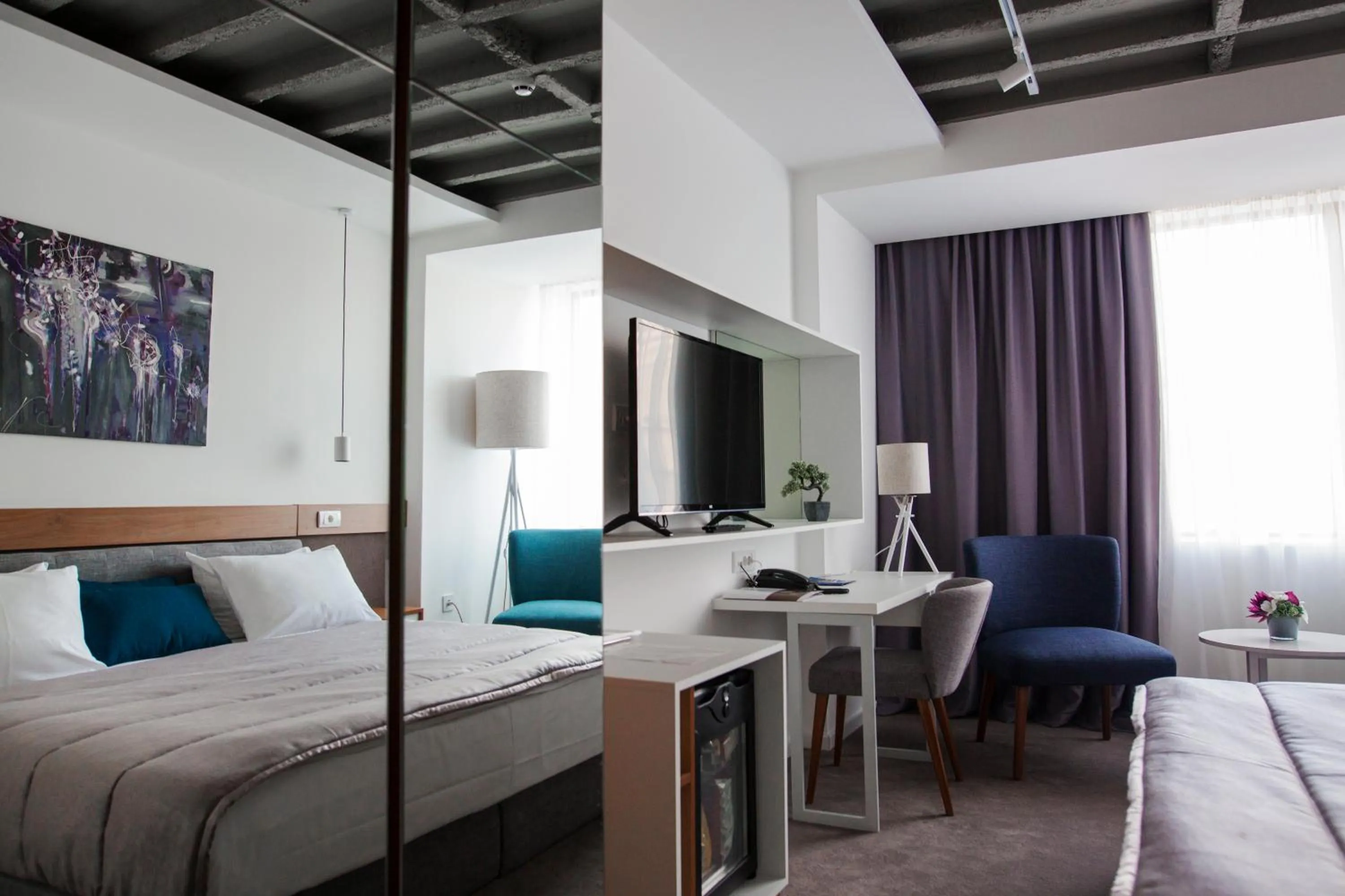 Bed in New City Hotel & Restaurant Niš