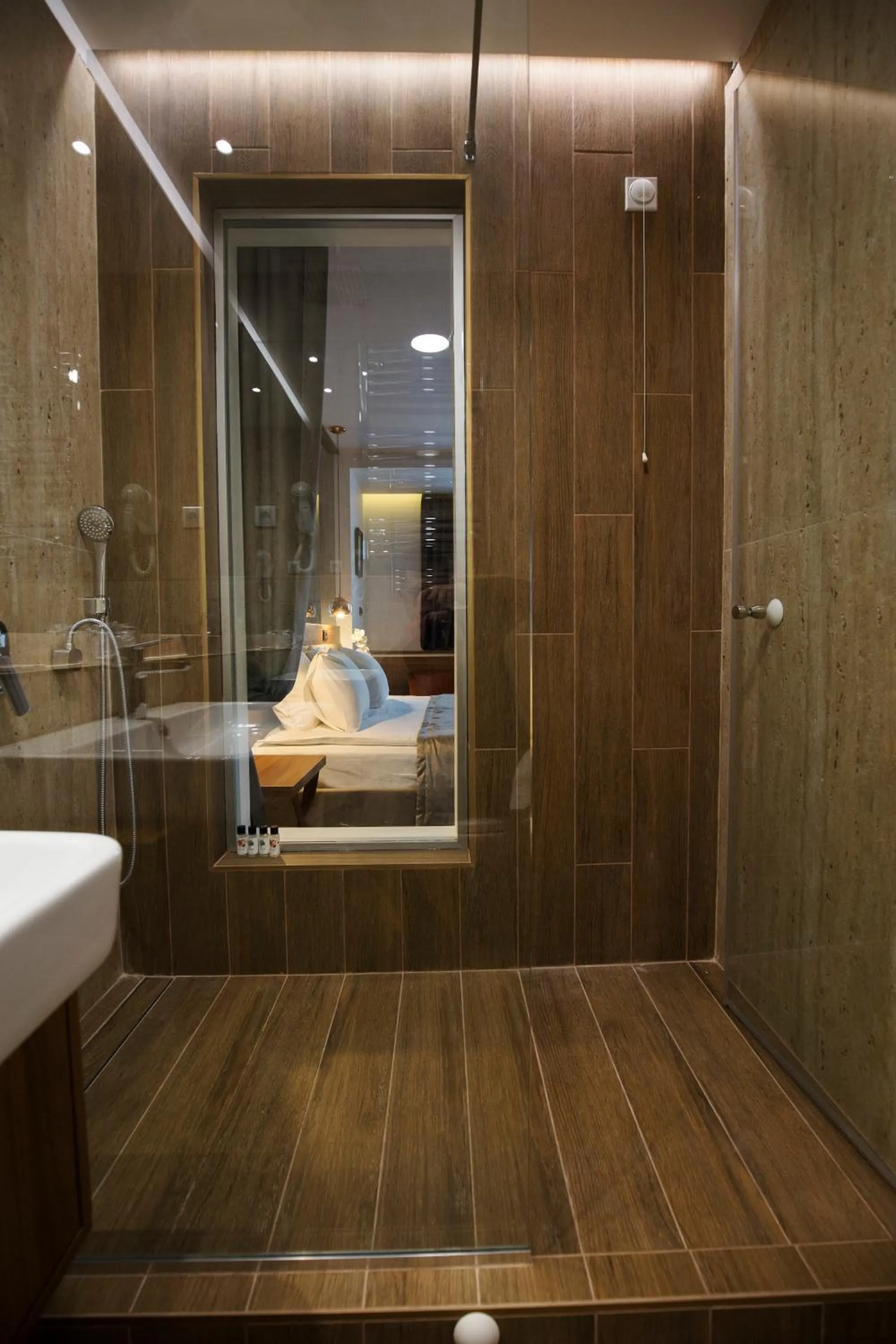 Shower in New City Hotel & Restaurant Niš
