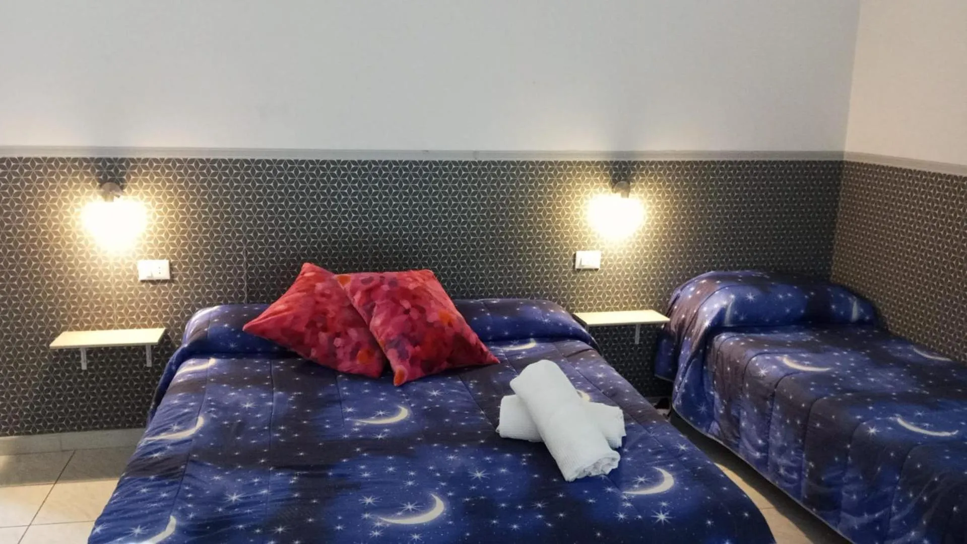 Bed in Hotel Blu
