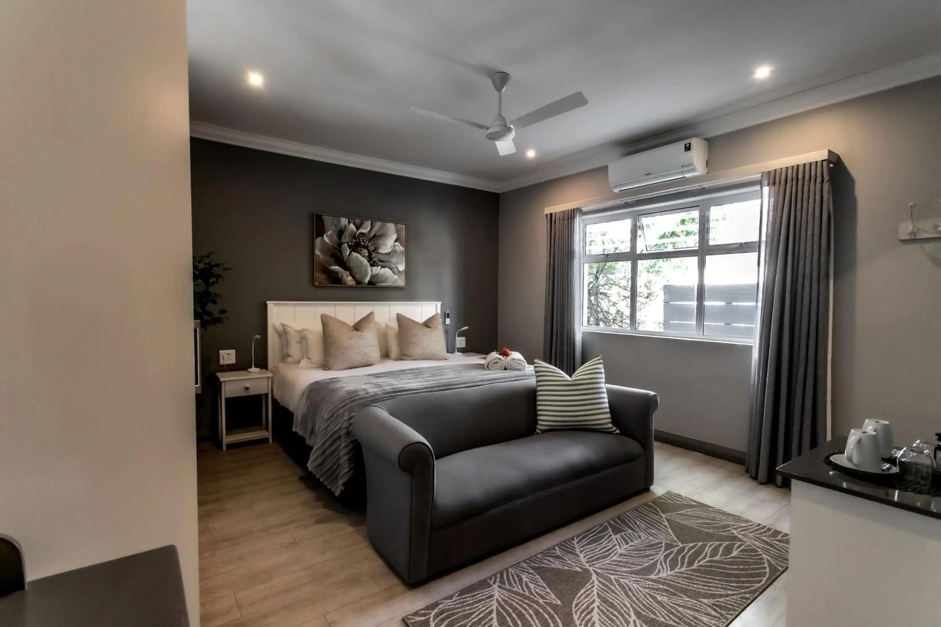 Bed in Whale Coast Ocean Villa