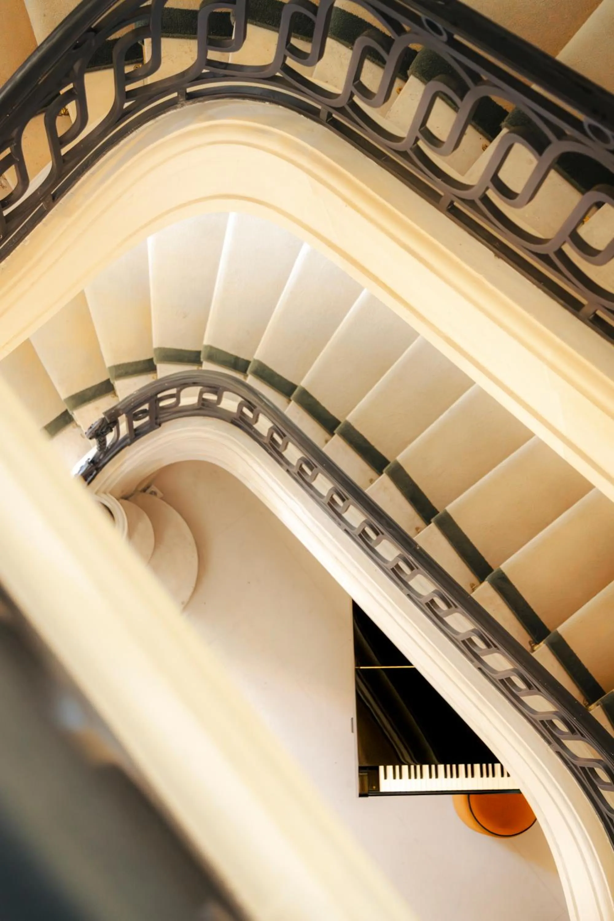 InterContinental Hotels Chantilly Chateau Mont Royal by IHG