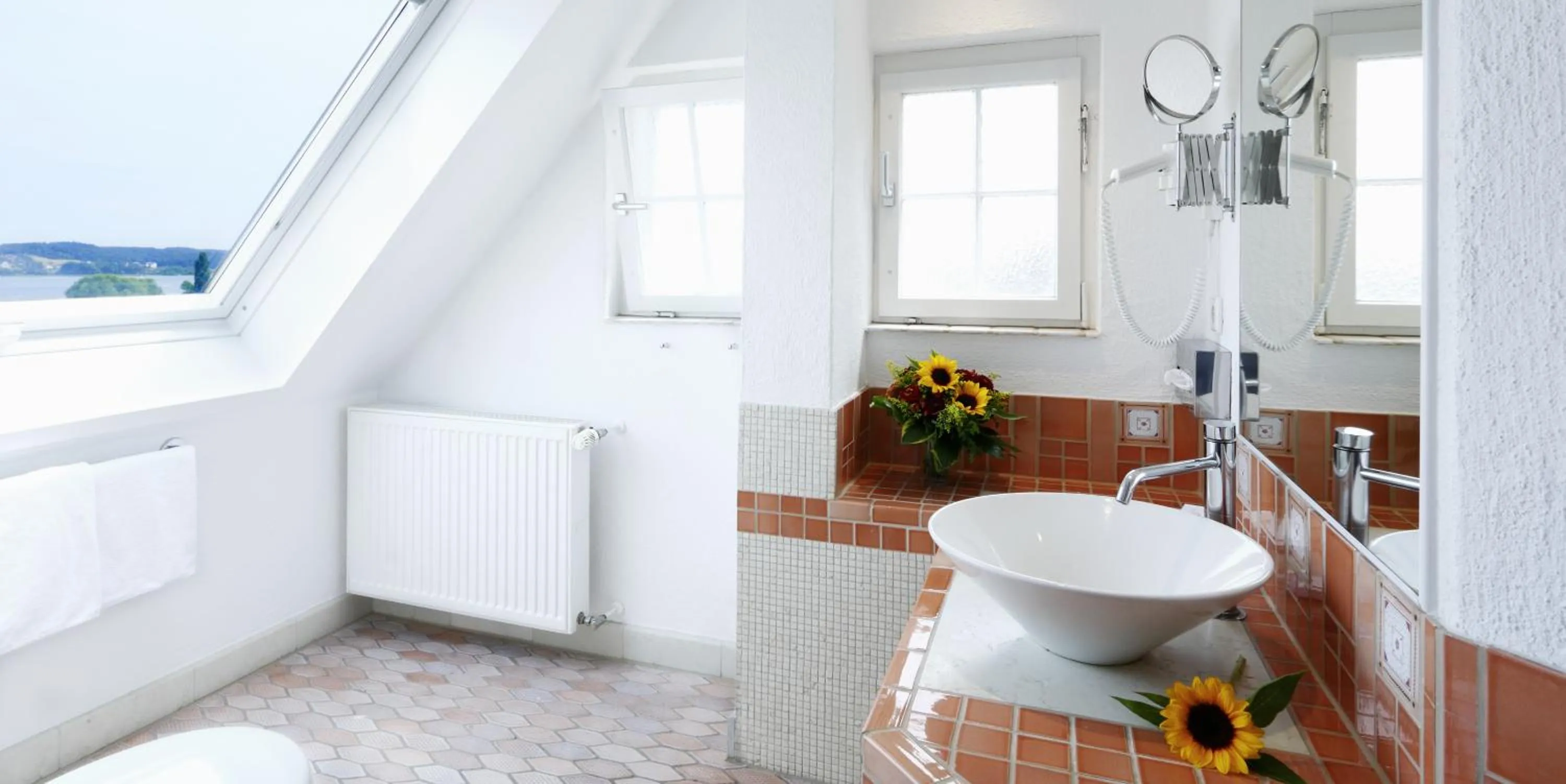 Photo of the whole room in Insel-Hof Reichenau Hotel-garni