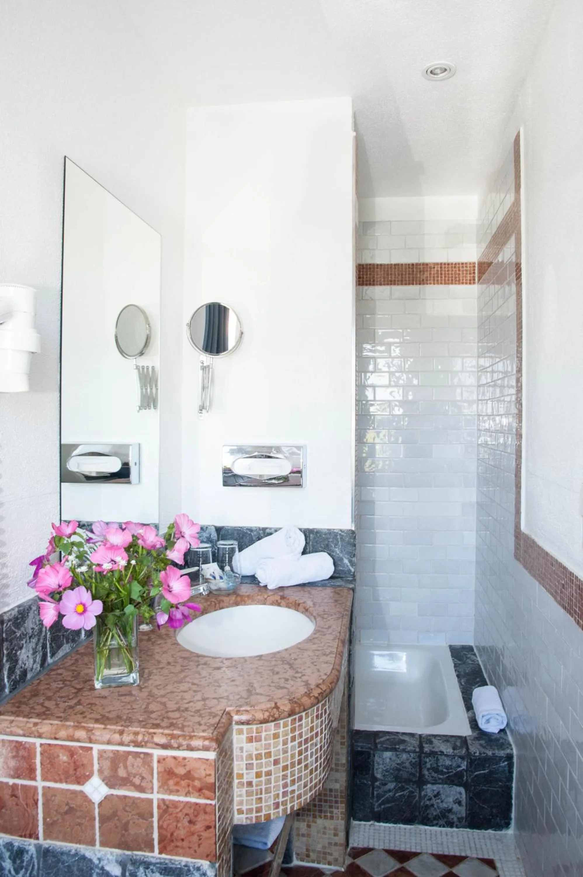 Bathroom in Insel-Hof Reichenau Hotel-garni