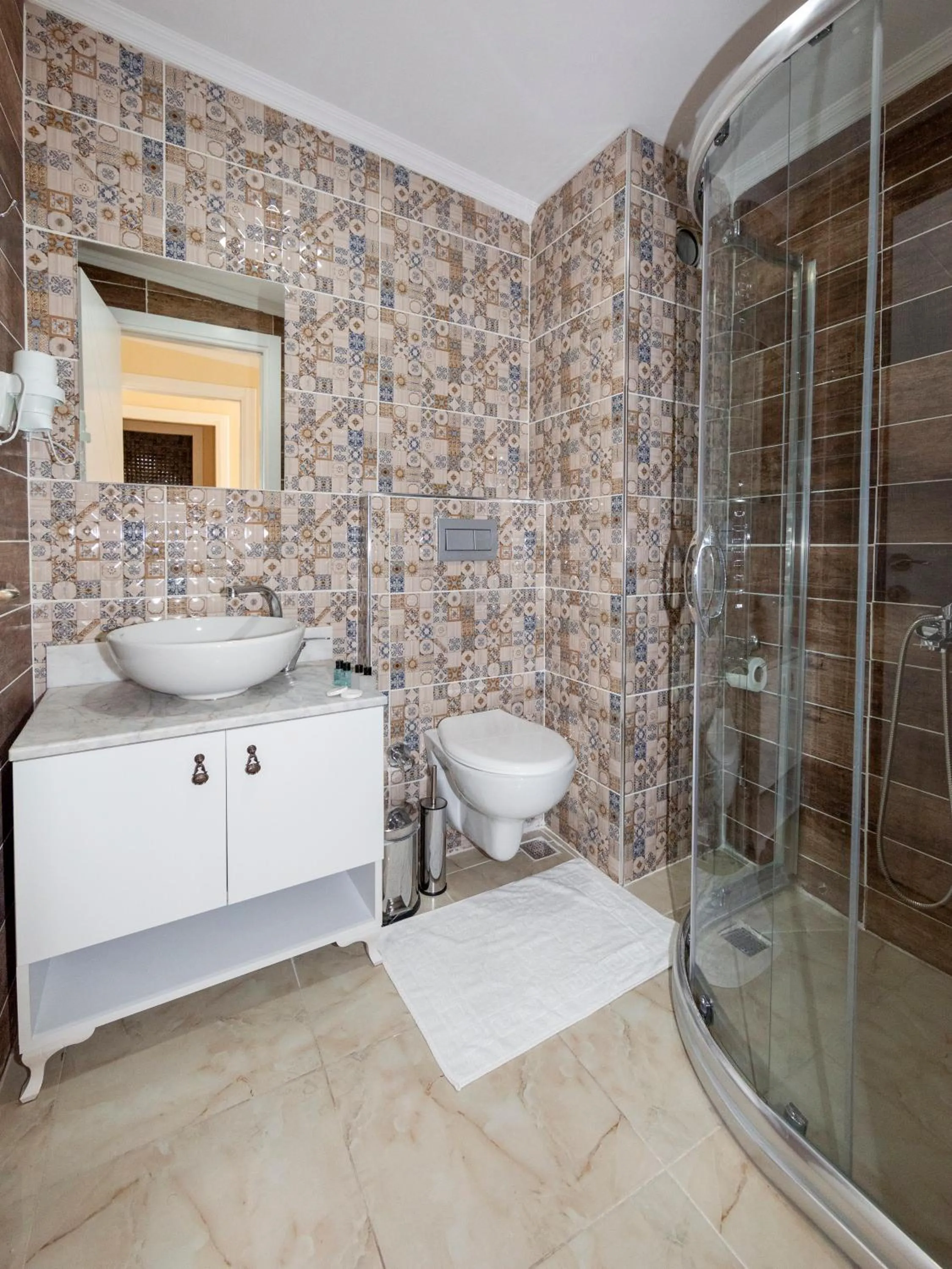 Bathroom in Vander Valk İstanbul Hotel