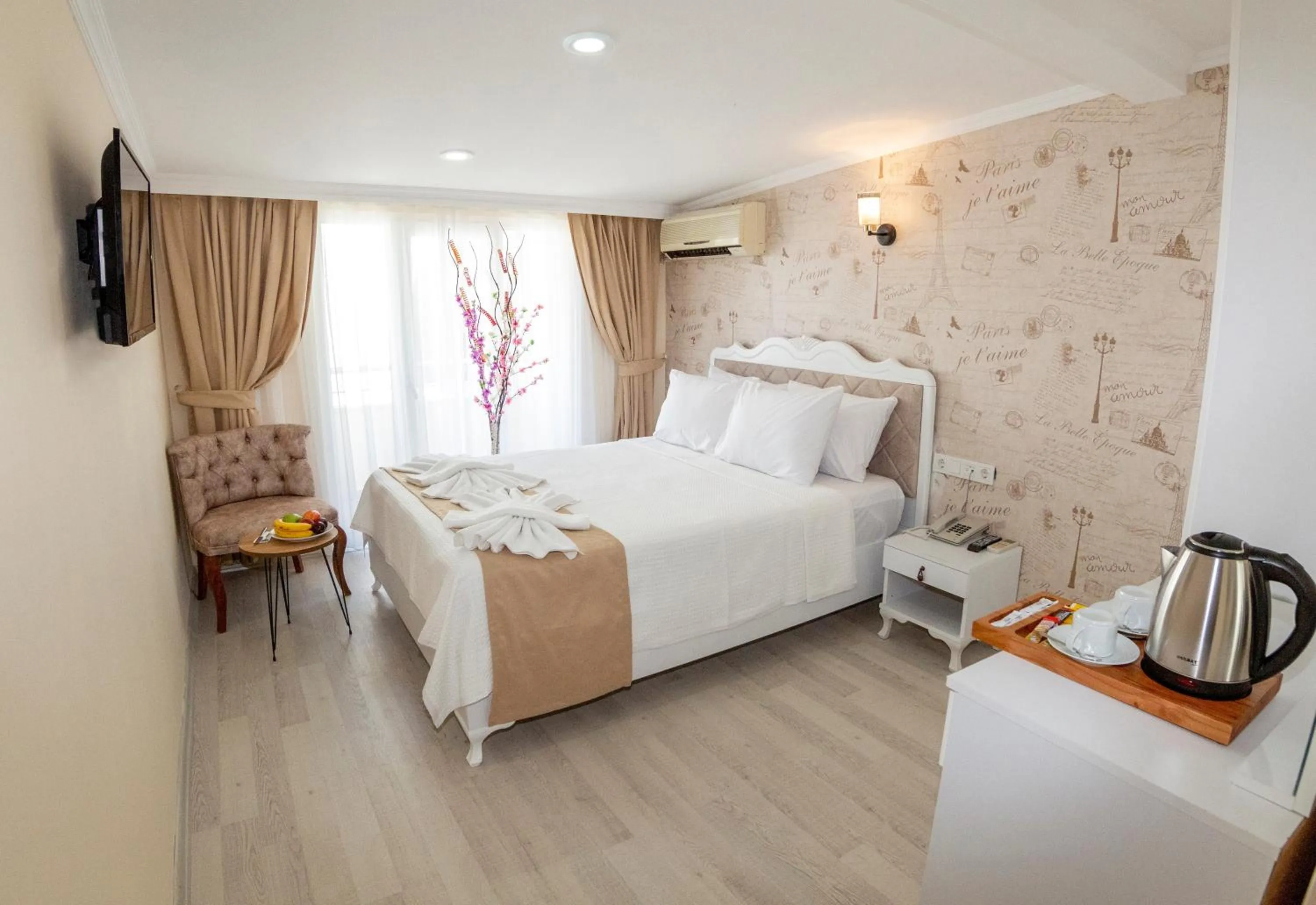Bed in Vander Valk İstanbul Hotel