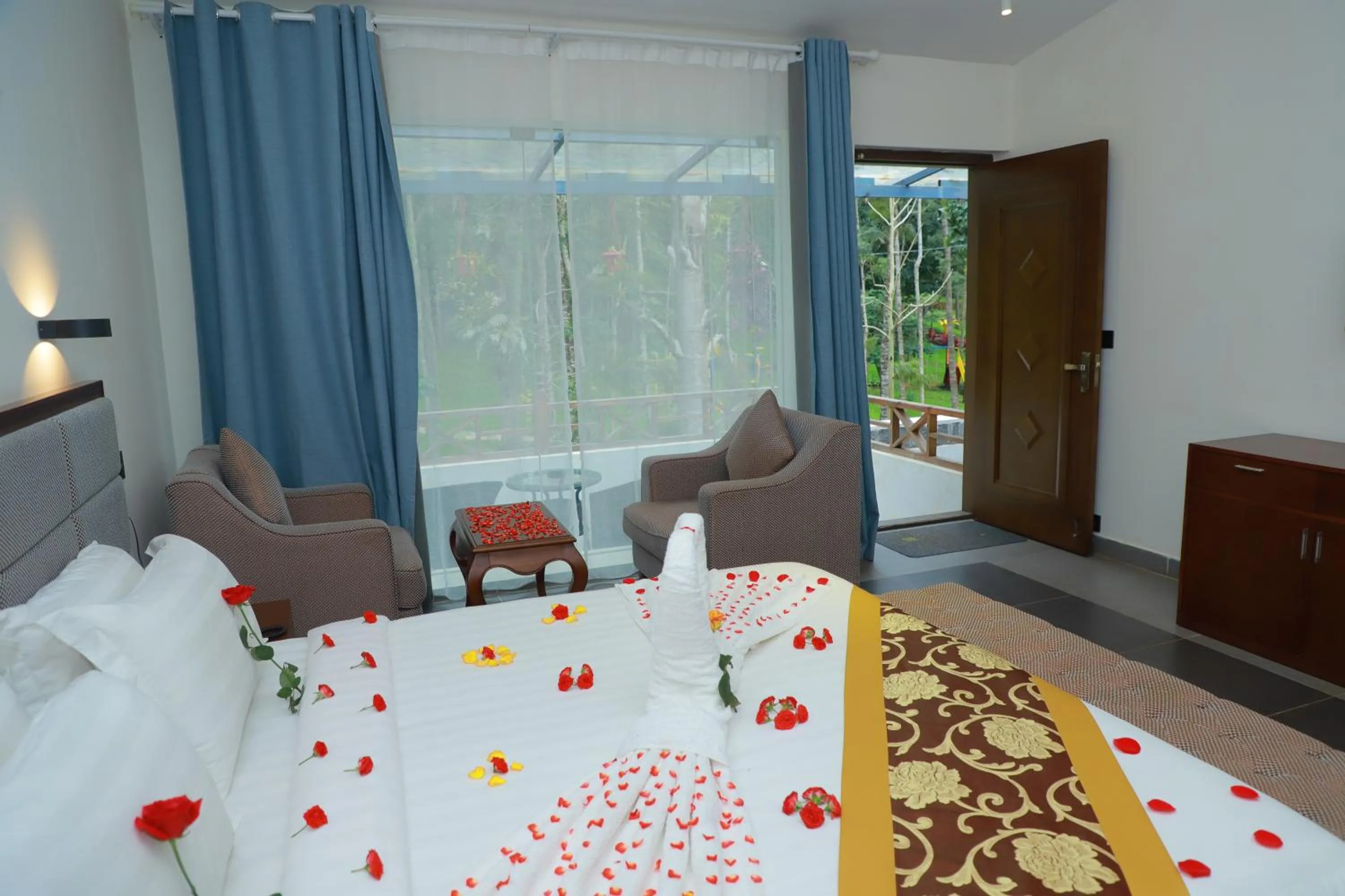 Bed in Mainland Resorts & Spa by Kolaahalam