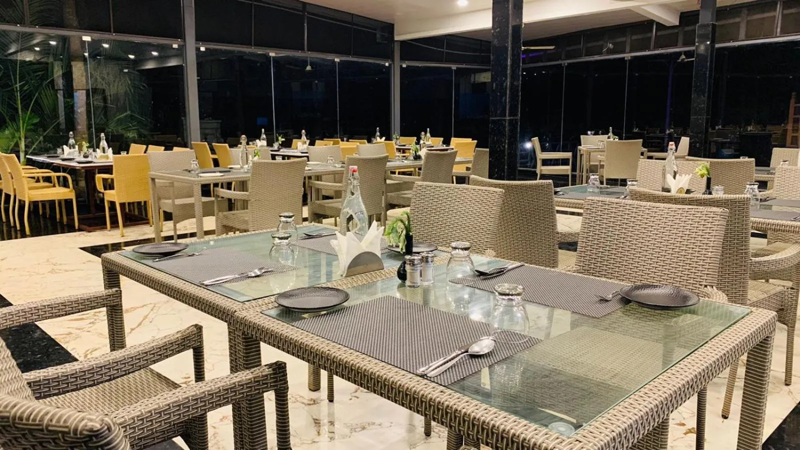 Restaurant/places to eat in Mainland Resorts & Spa by Kolaahalam