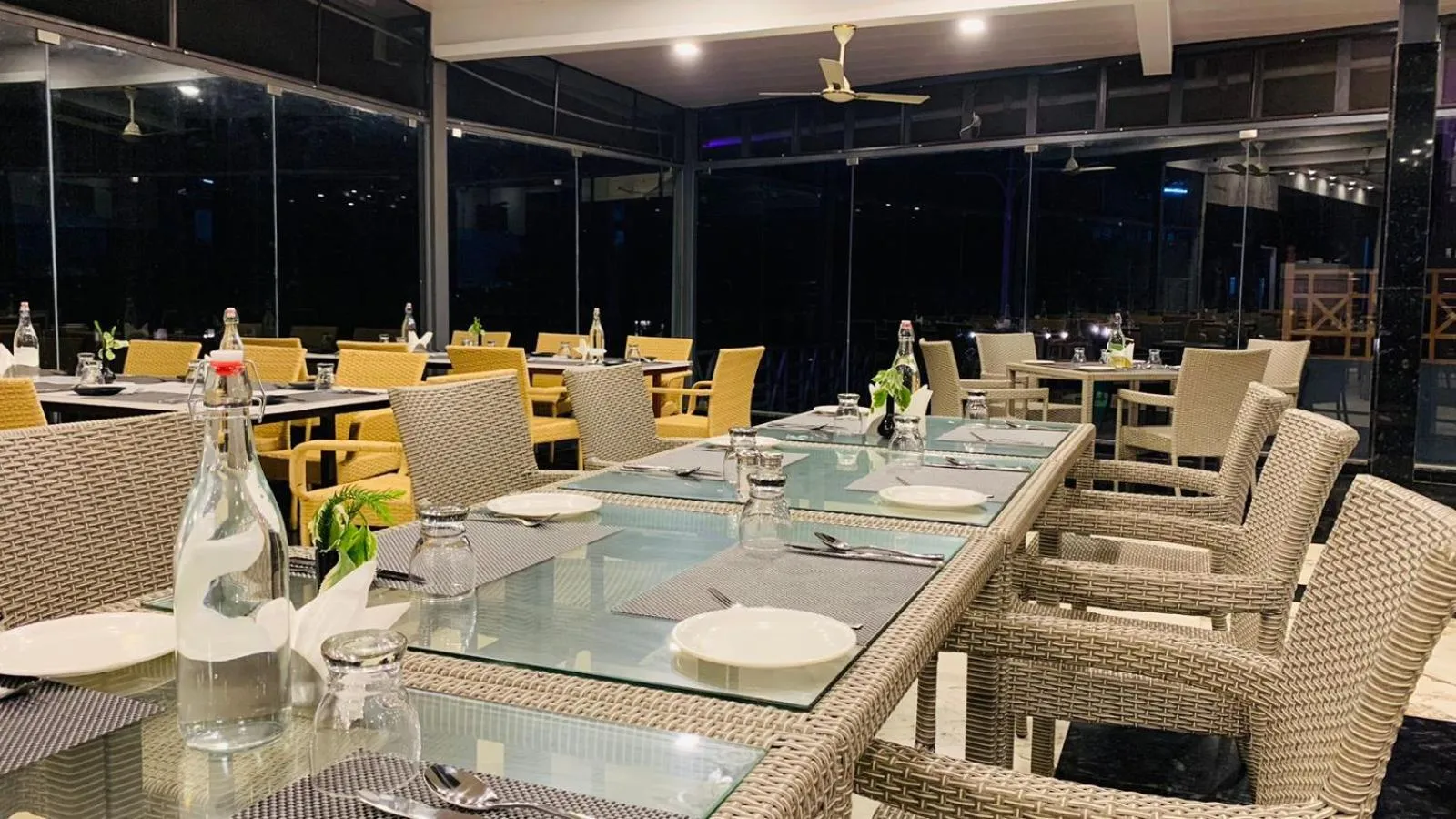 Restaurant/places to eat in Mainland Resorts & Spa by Kolaahalam