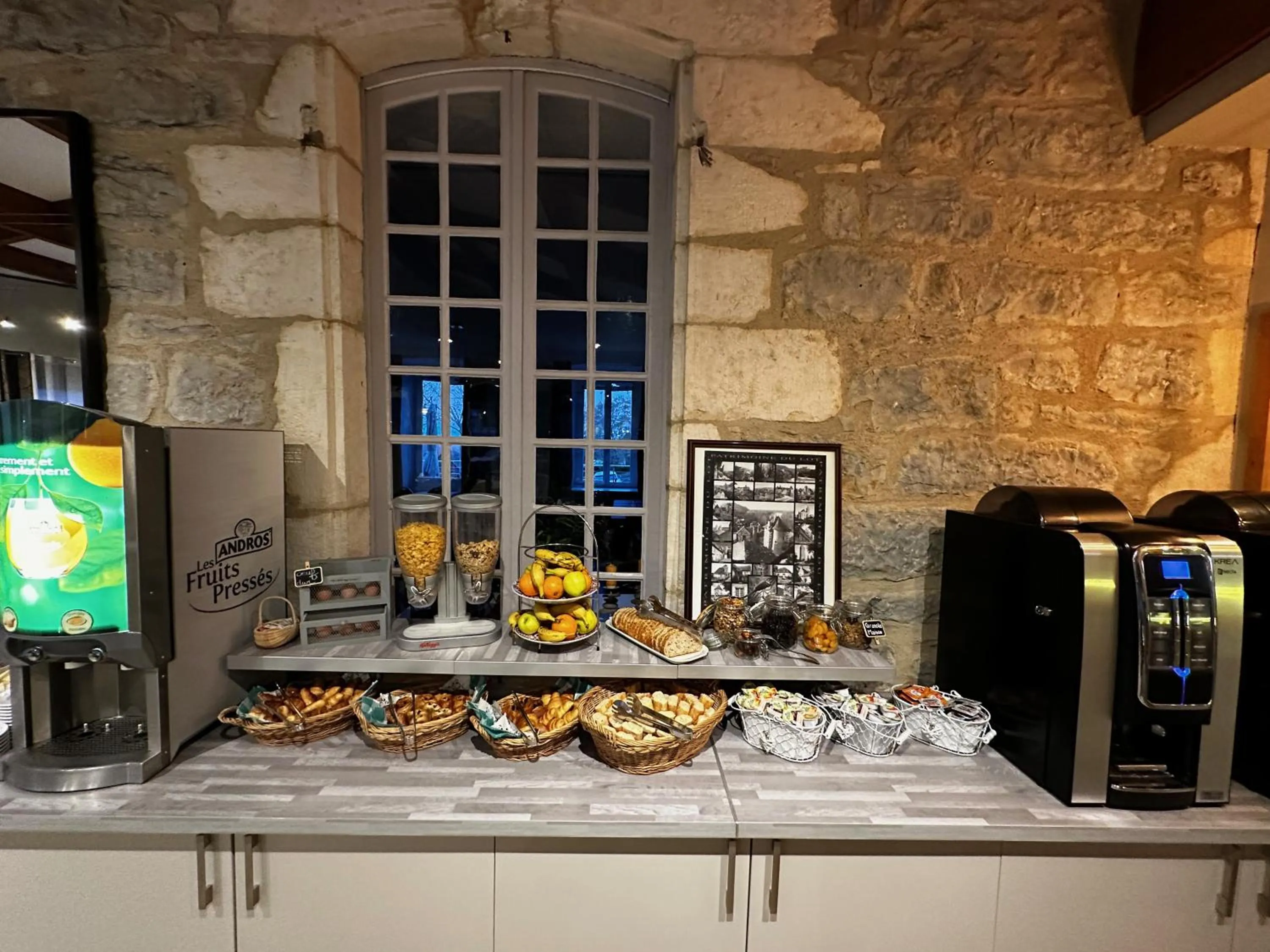 Food and drinks in Hôtel du Château