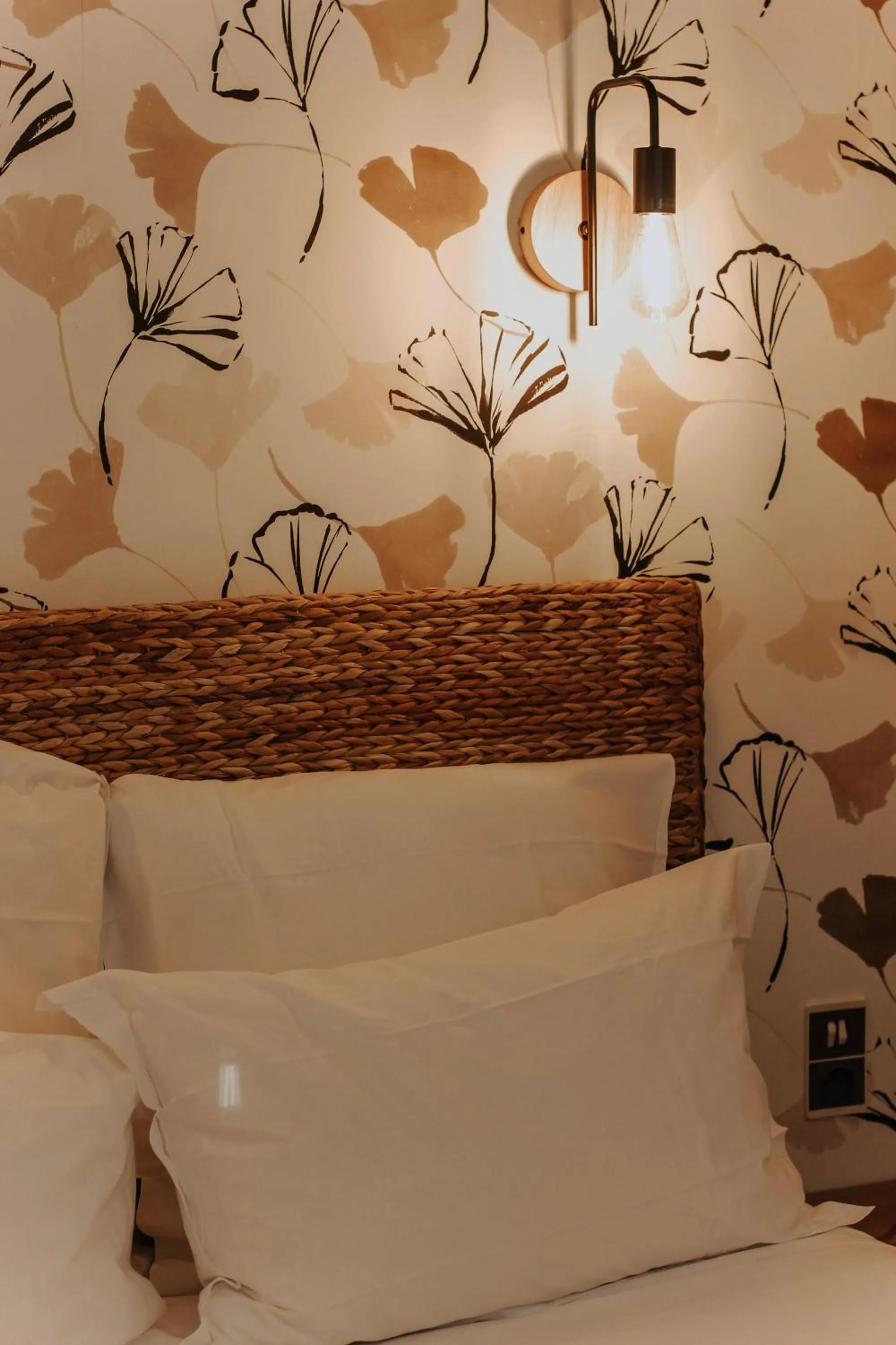 hair dryier, Bed in Hôtel du Château