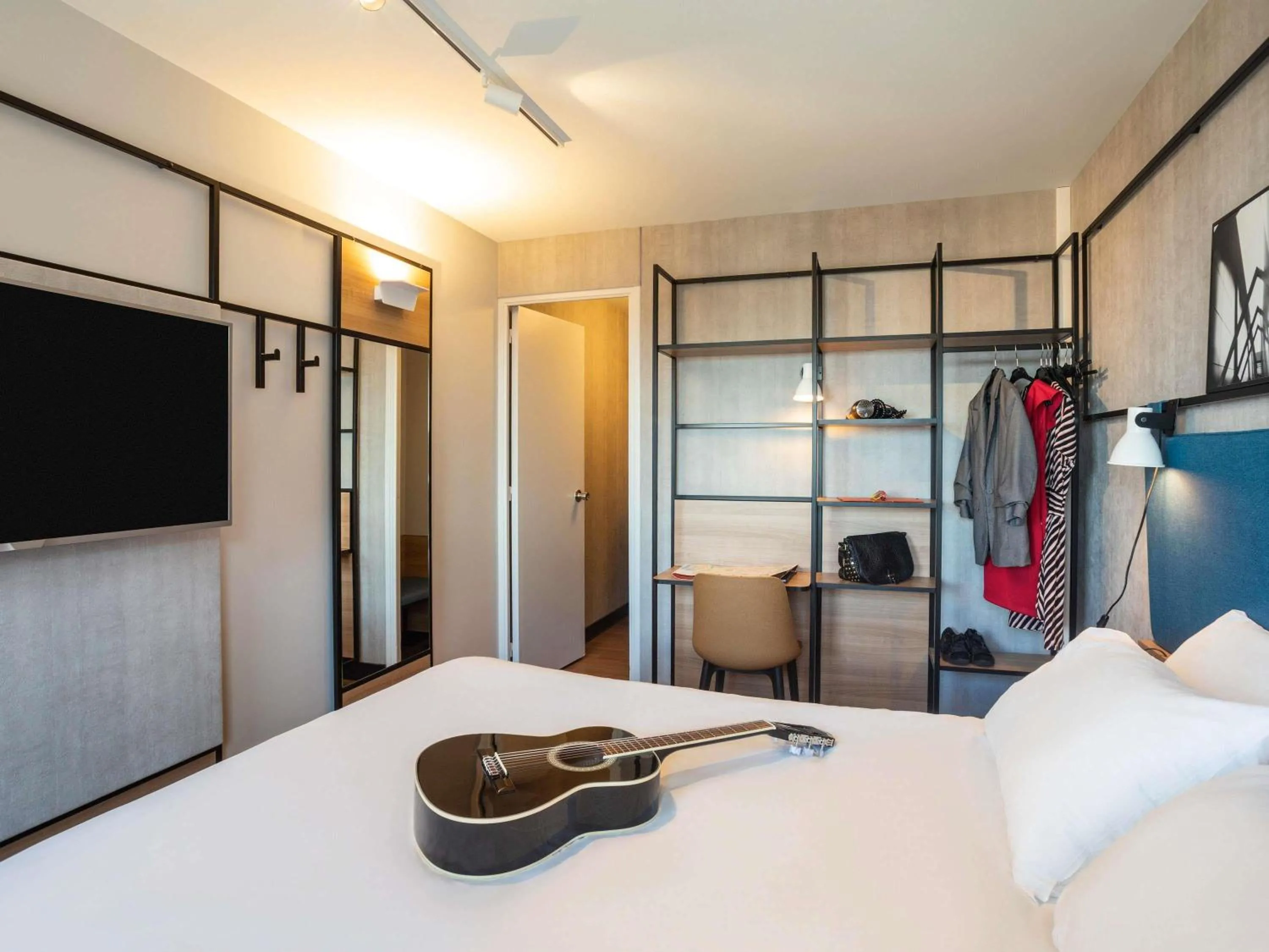 Property building, Bed in ibis Strasbourg Centre Les Halles