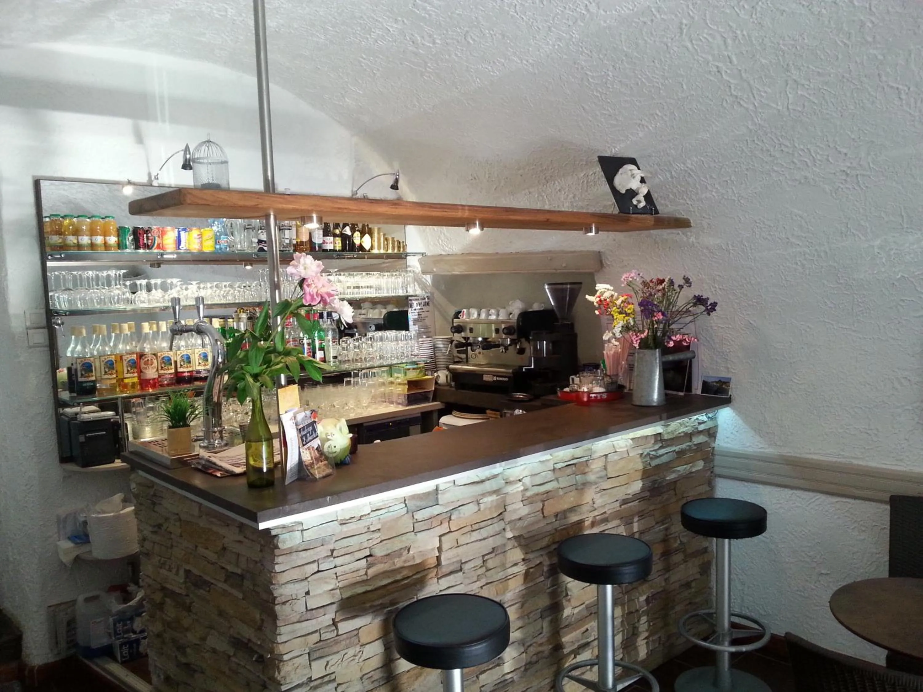 Lounge or bar in Auberge Saint Martin