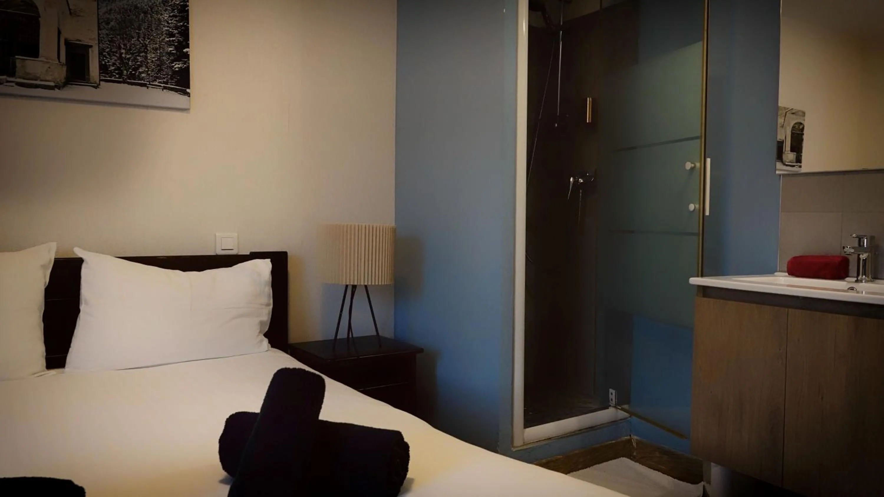 Bed in Auberge Saint Martin