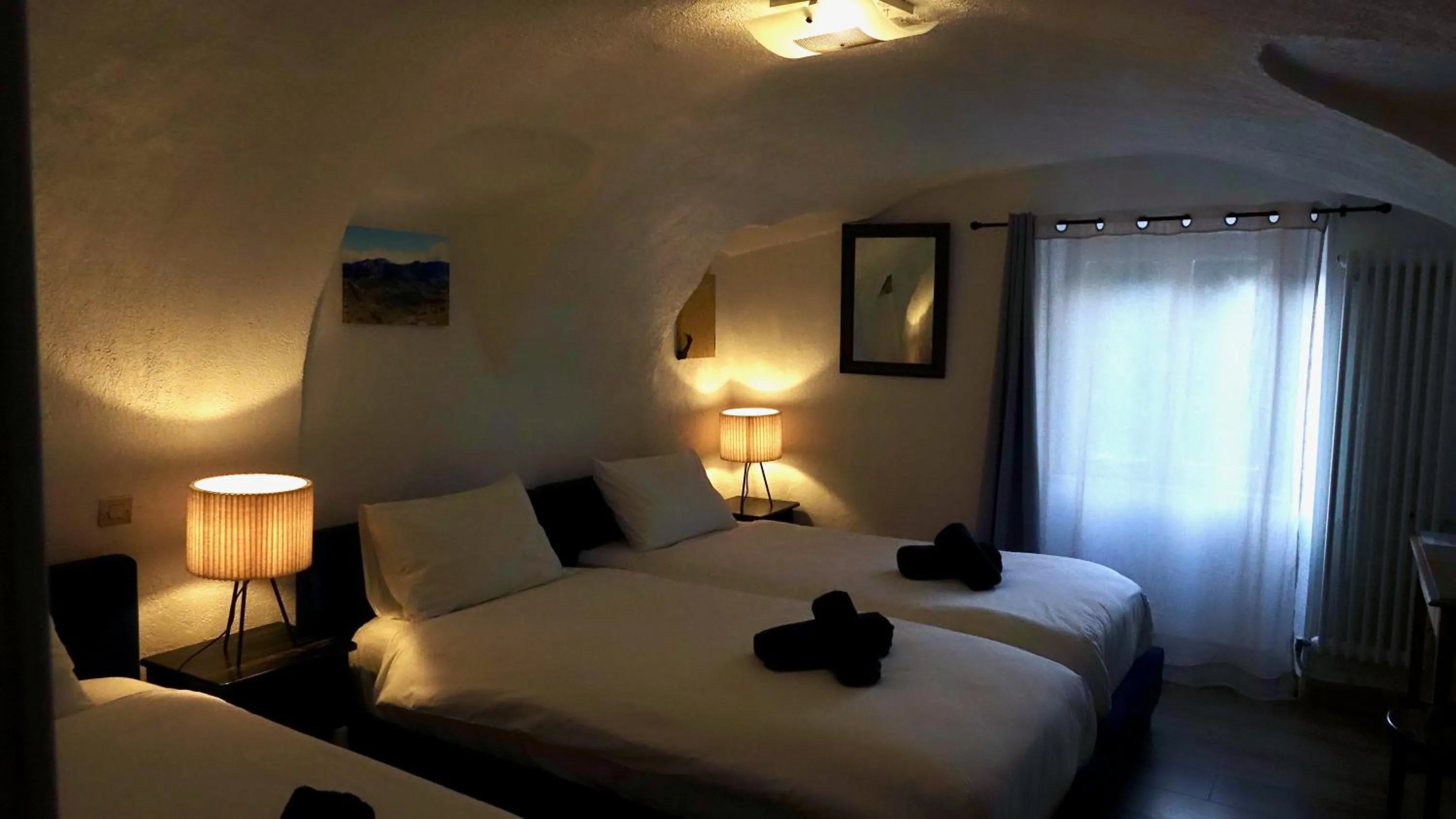 Bed in Auberge Saint Martin