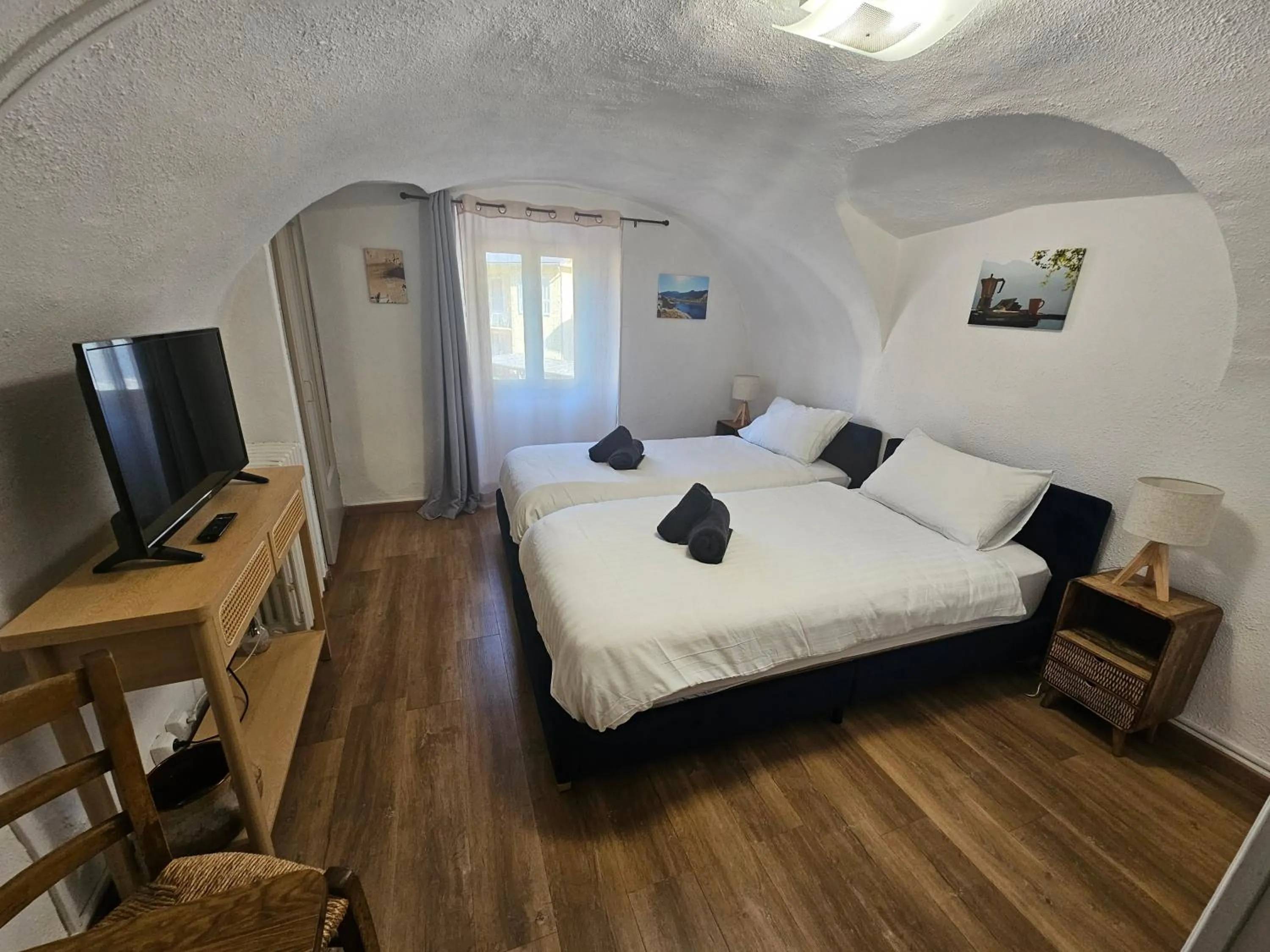 Bed in Auberge Saint Martin