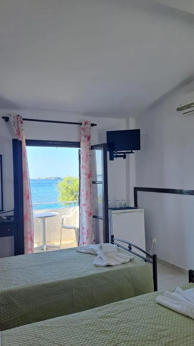 Bedroom, Bed in Kefalonia Beach Hotel & Bungalows