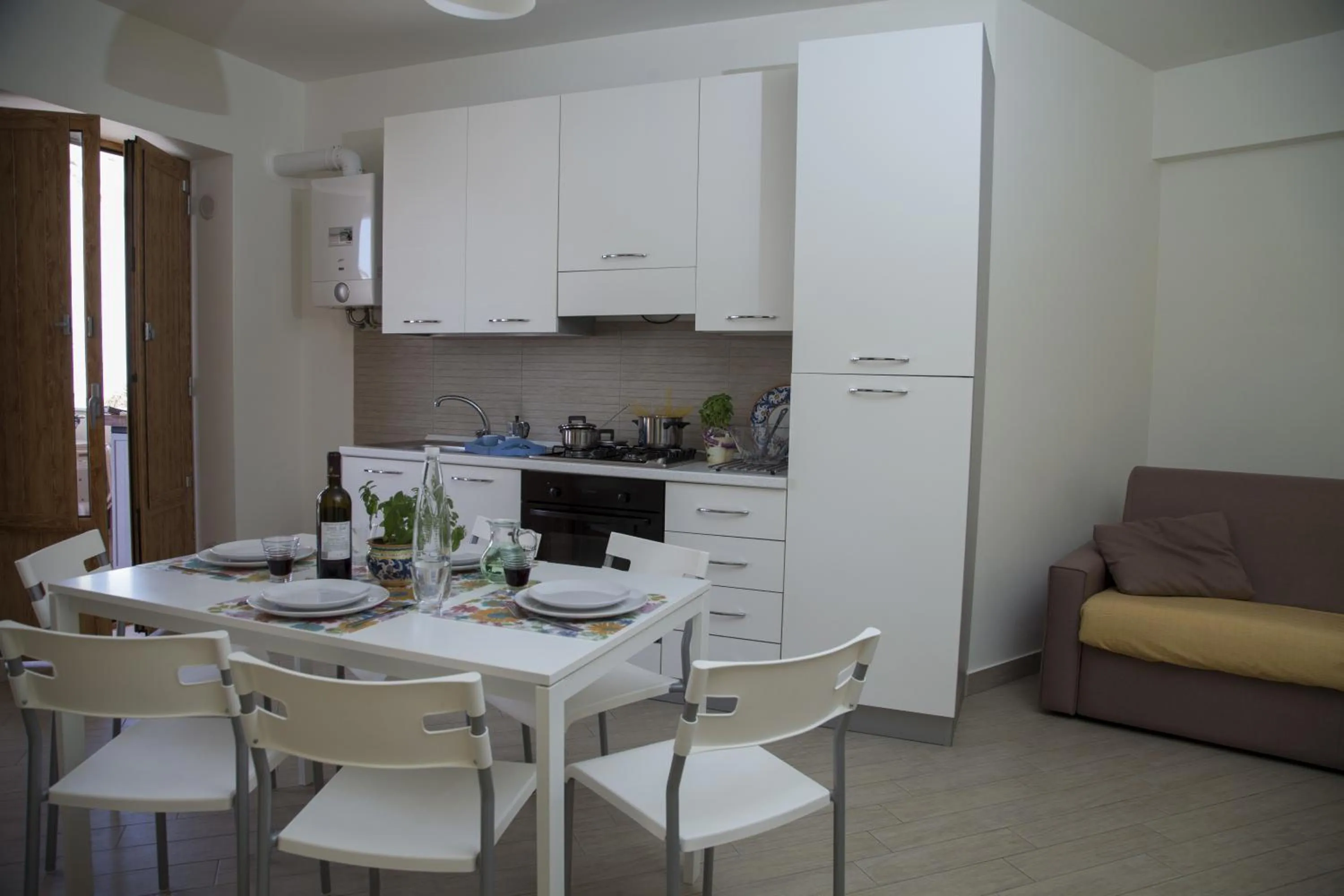 Kitchen or kitchenette in Case Vacanze Baia