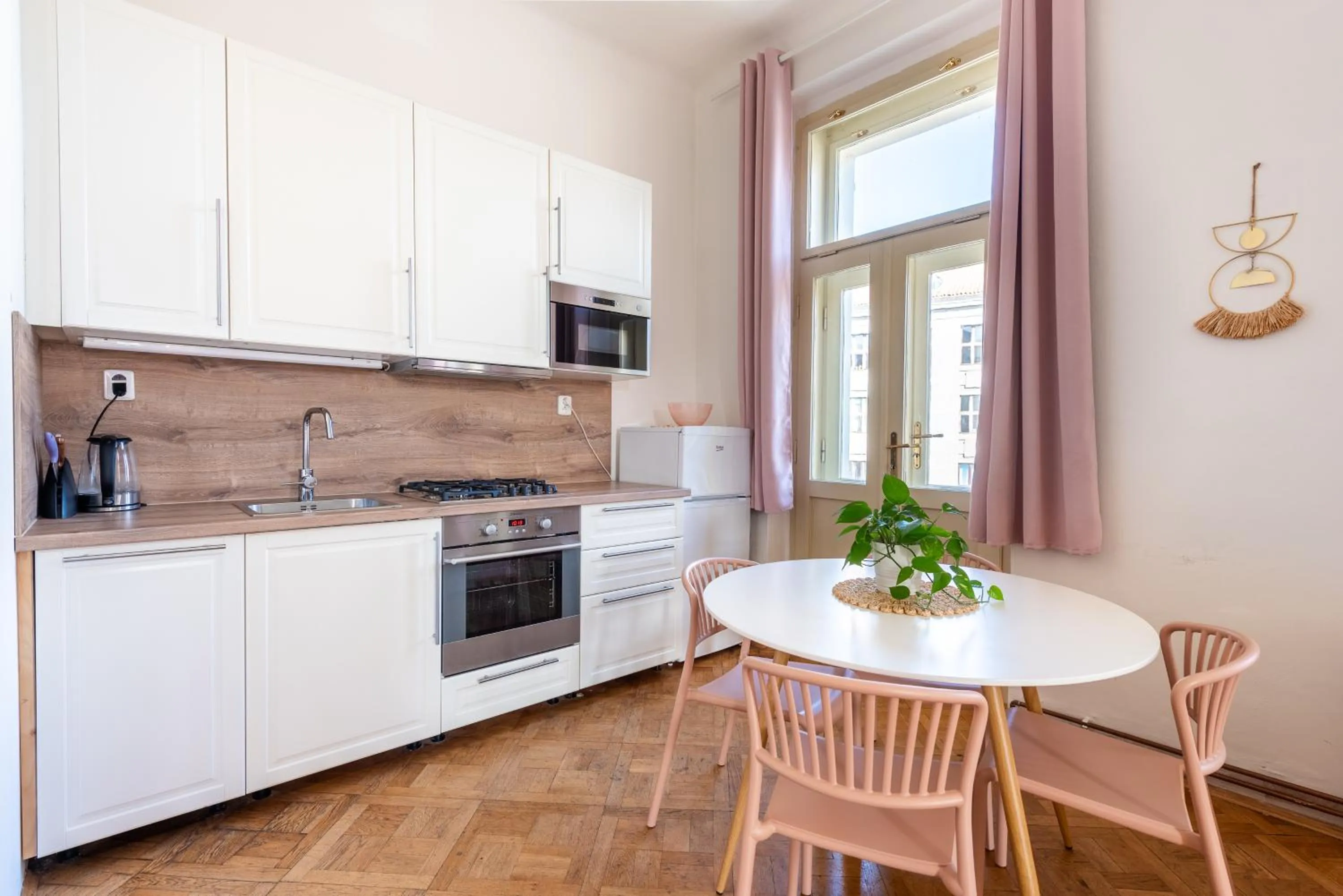 Kitchen or kitchenette in Tesnov Residence Apartments