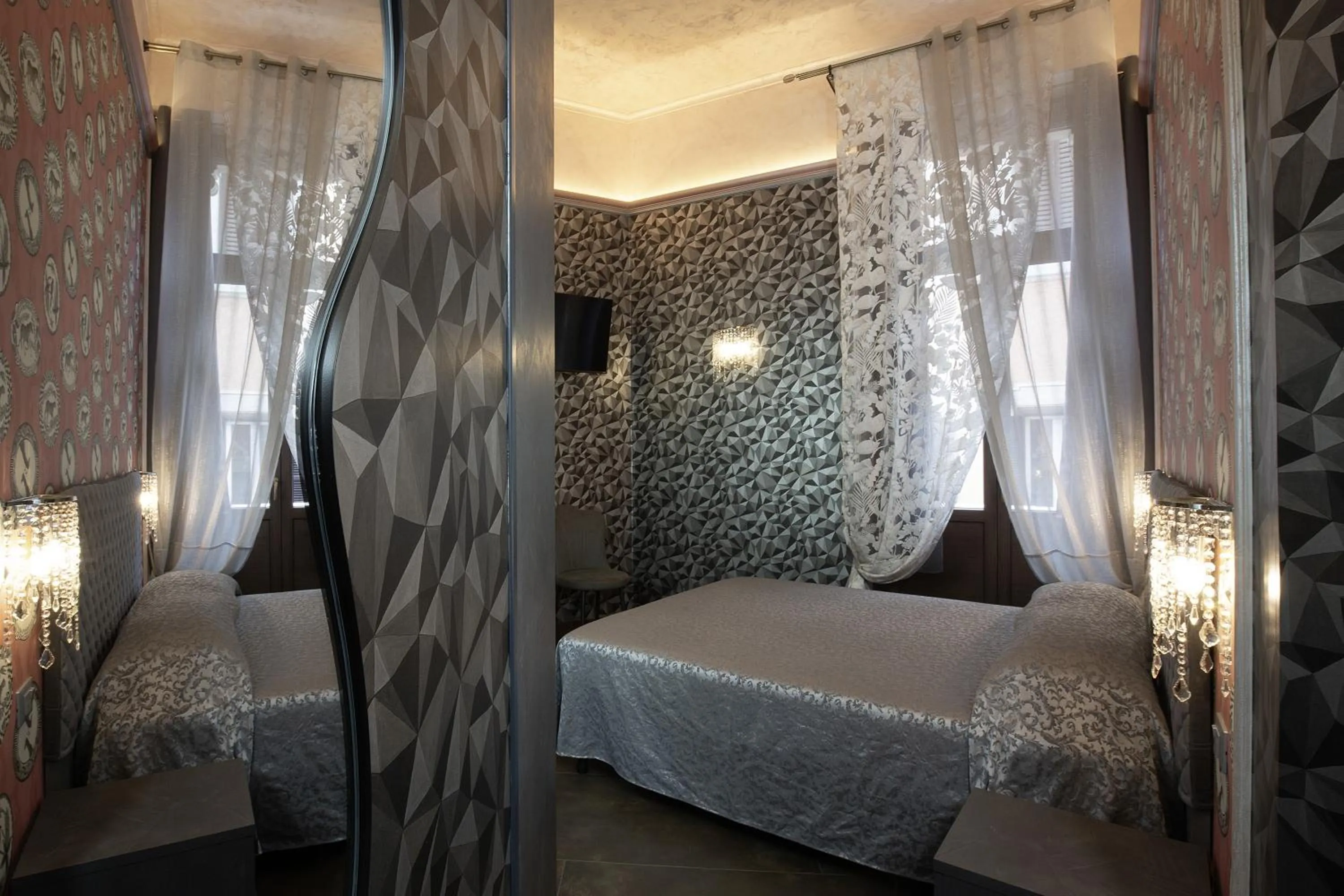 Photo of the whole room, Bed in Antica Dimora Delle Cinque Lune