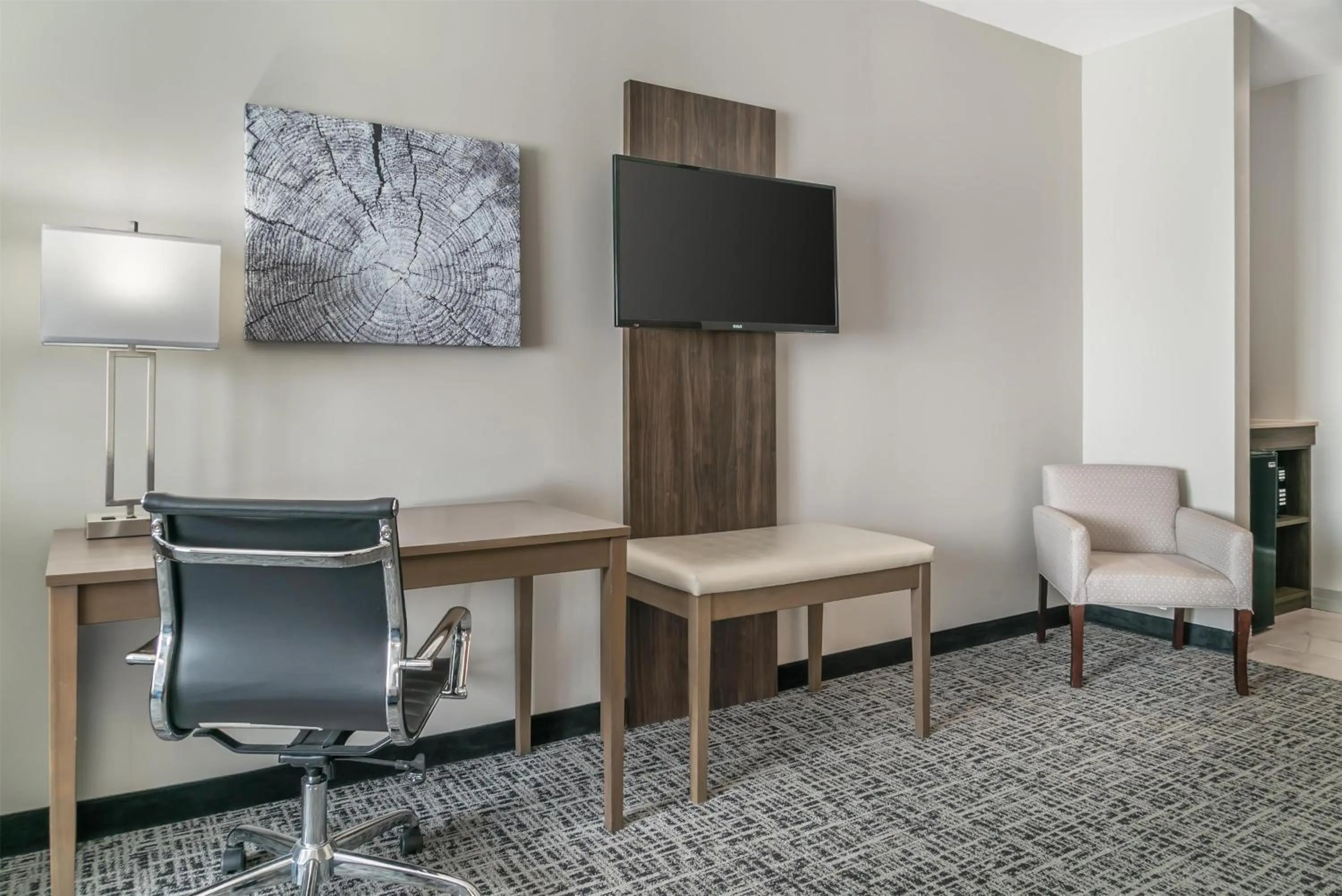 Photo of the whole room in Best Western Plus Wayland Hotel