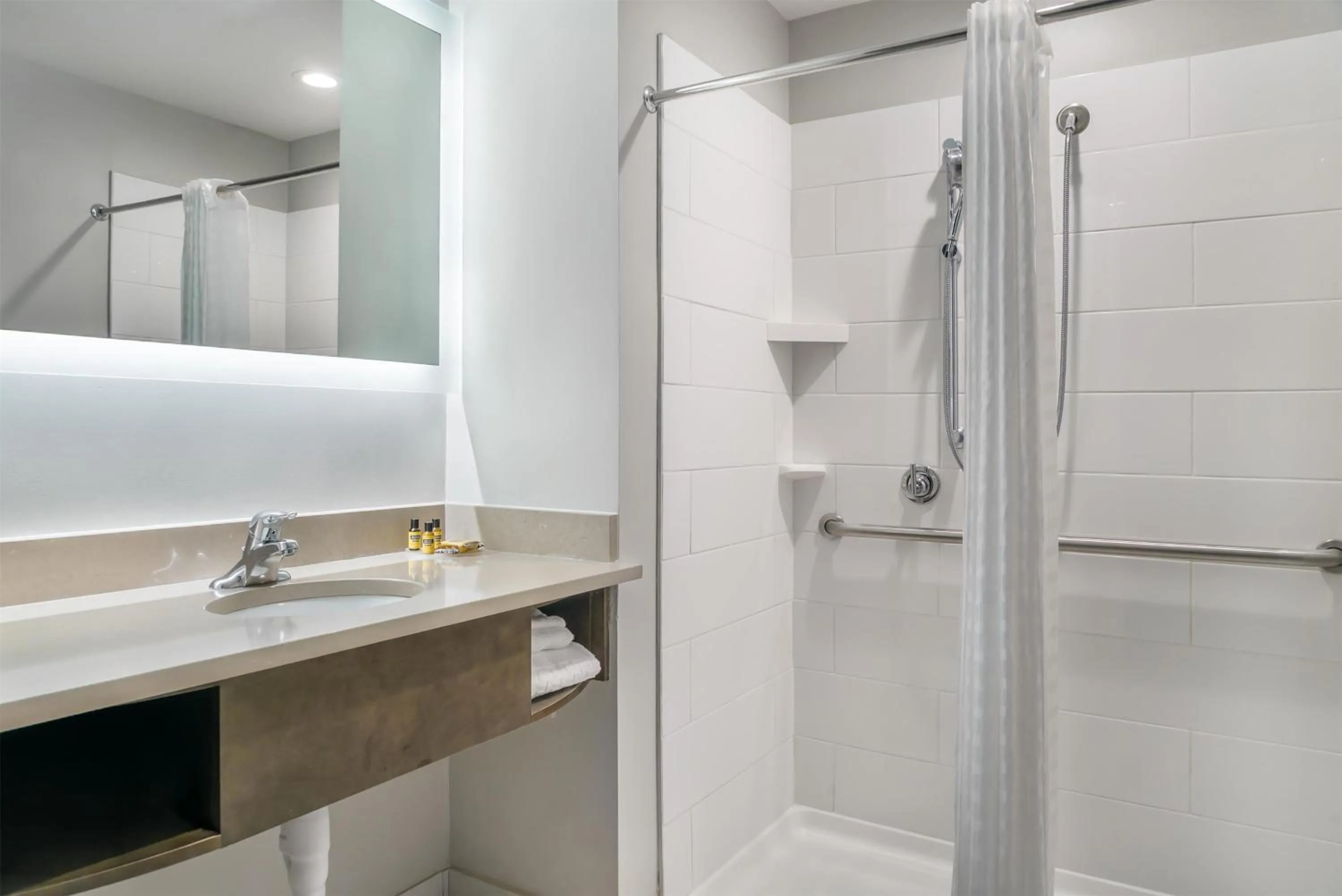 Bathroom in Best Western Plus Wayland Hotel